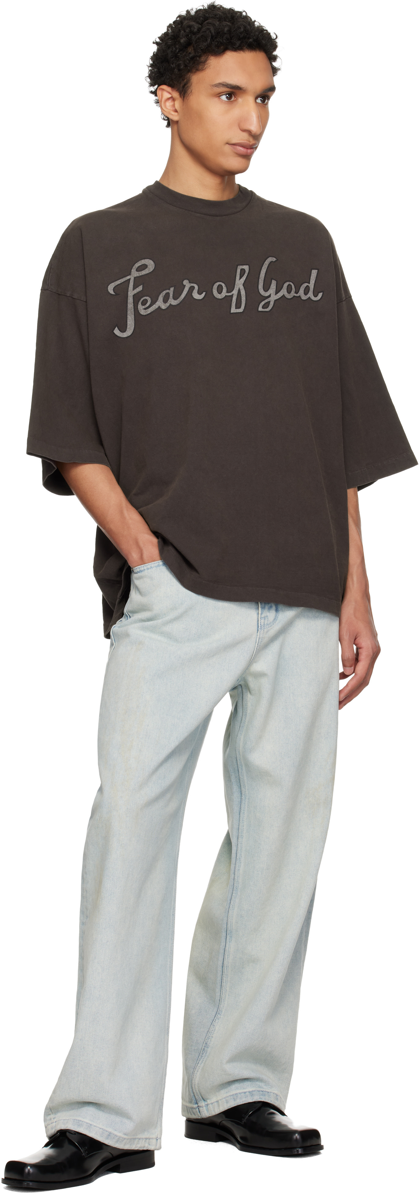 Fear of God: ブラウン 'Fear Of God 43' 半袖Tシャツ | SSENSE 日本