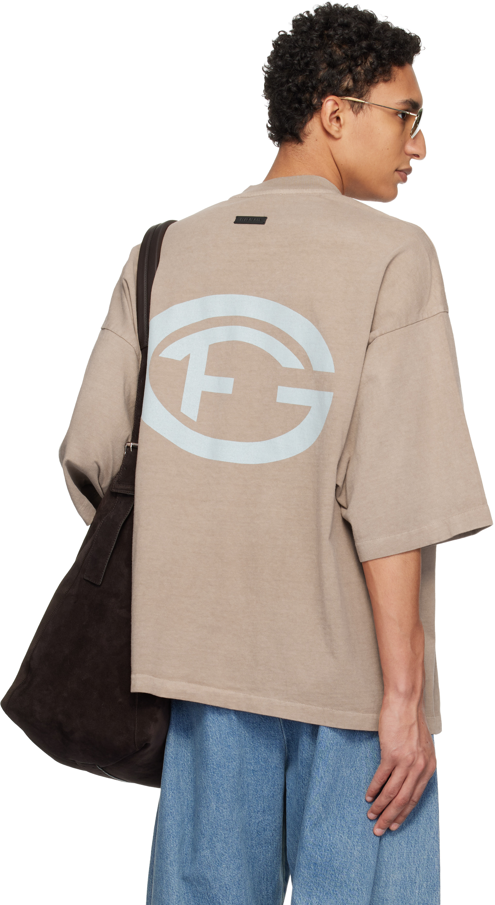 Fear of God: ベージュ 'F Of G' Tシャツ | SSENSE 日本