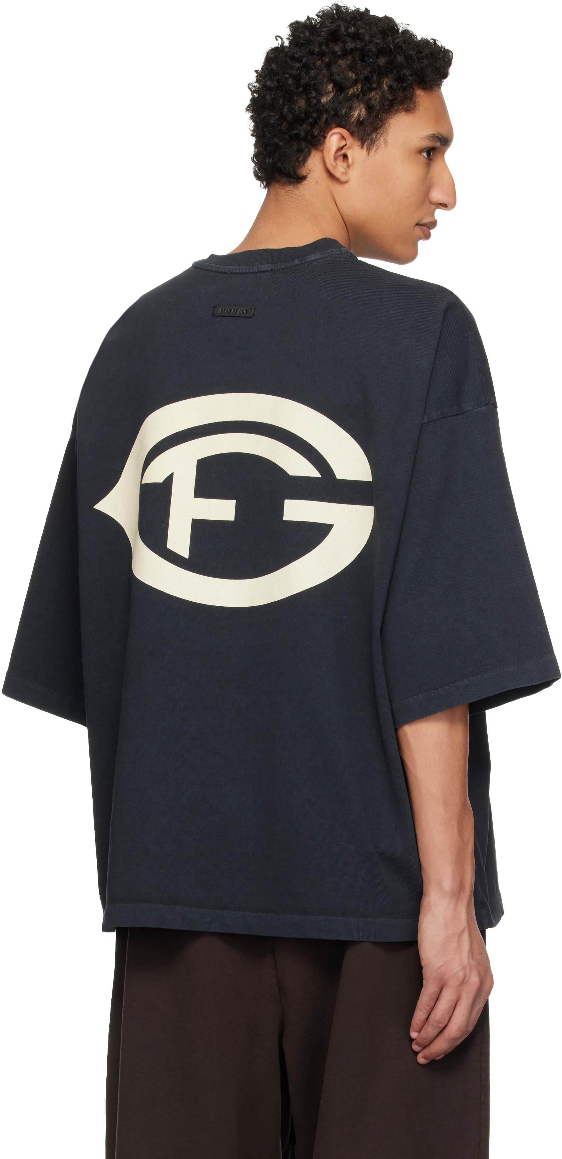 Fear of God: Black '26' T-shirt | SSENSE Denmark