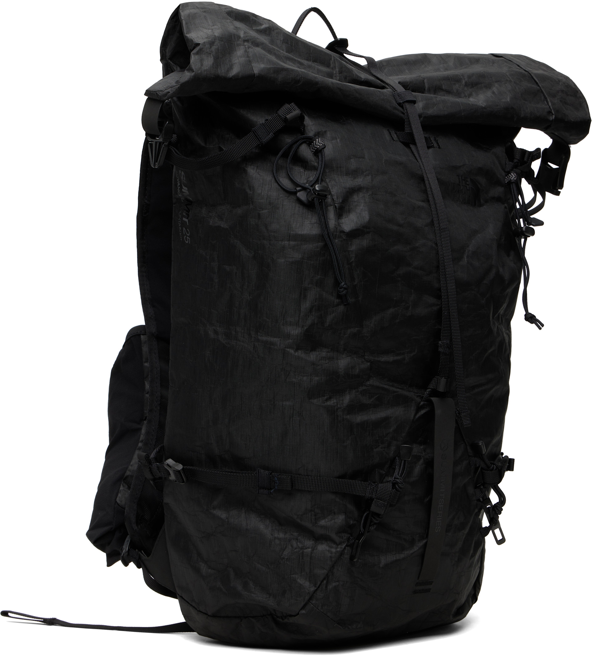 The North Face: Black Summit Series AMK 25L Backpack | SSENSE Argentina