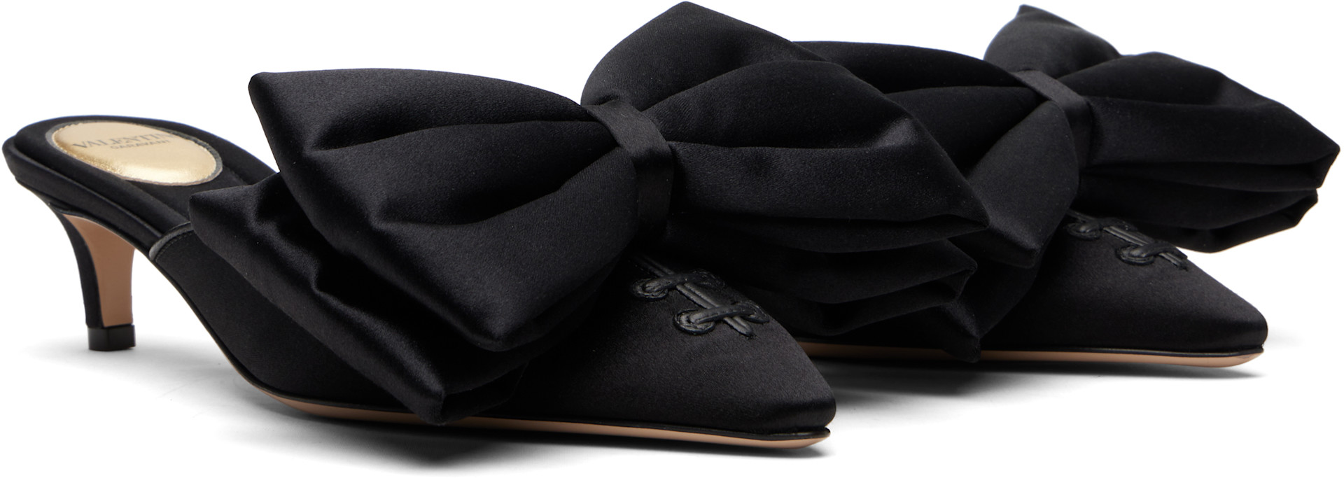 Valentino Garavani: Black Yolande Satin Mules | SSENSE Canada
