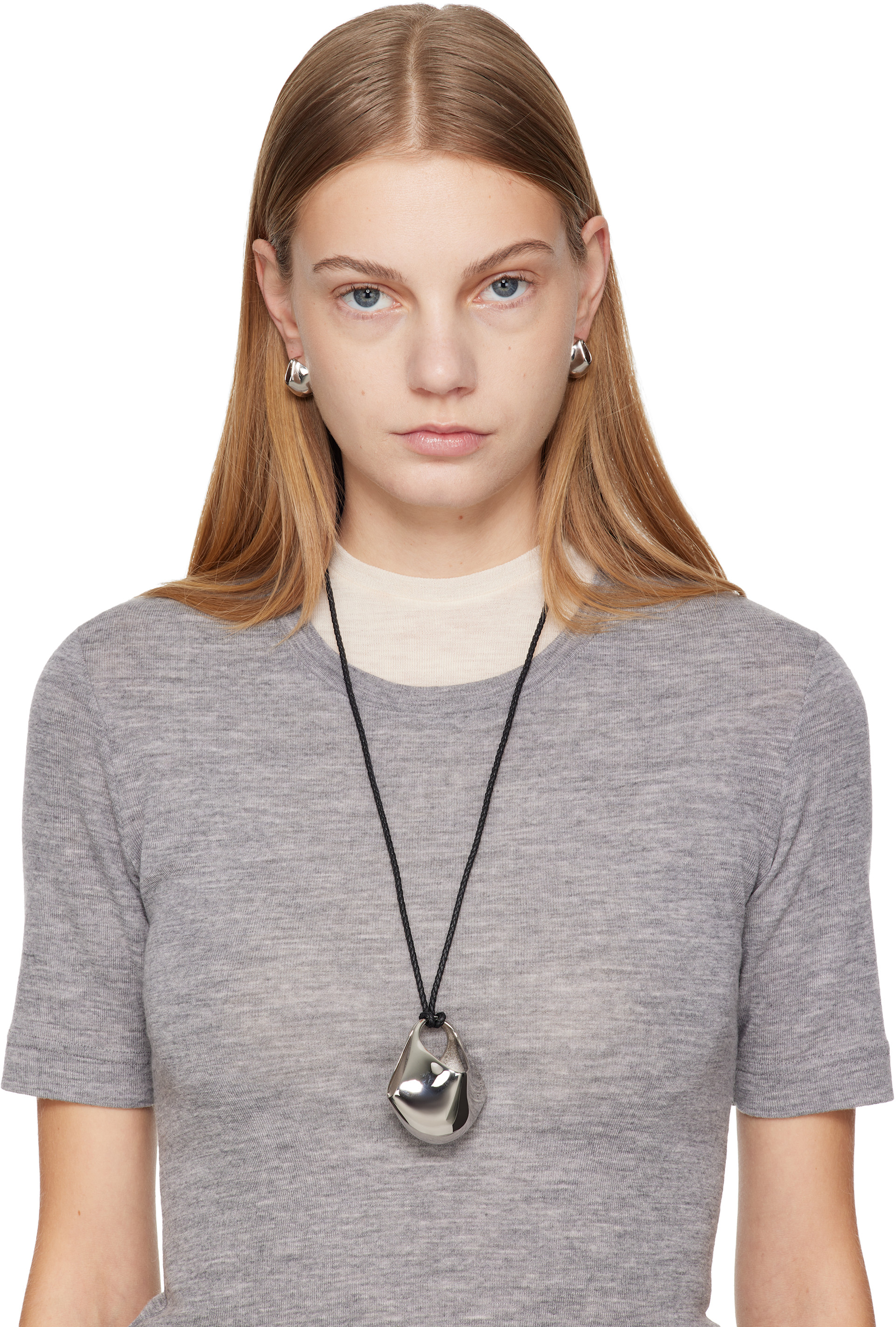 KHAITE - Petites boucles d'oreilles Lotus