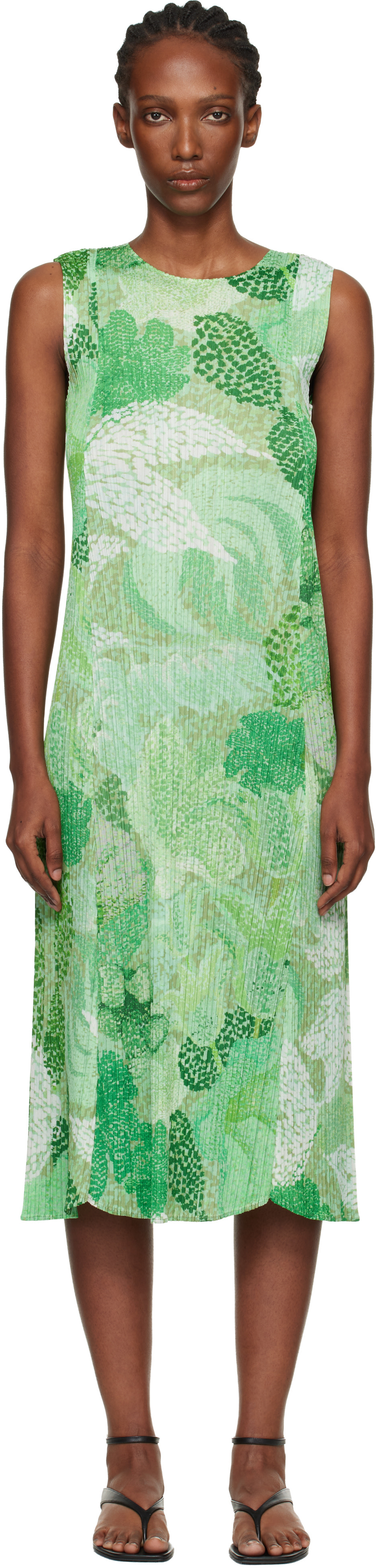 PLEATS PLEASE ISSEY MIYAKE: Green Foggy Forest Maxi Dress | SSENSE Taiwan PLEATS PLEASE ISSEY MIYAKE: Green Foggy Forest Maxi Dress | SSENSE Taiwan