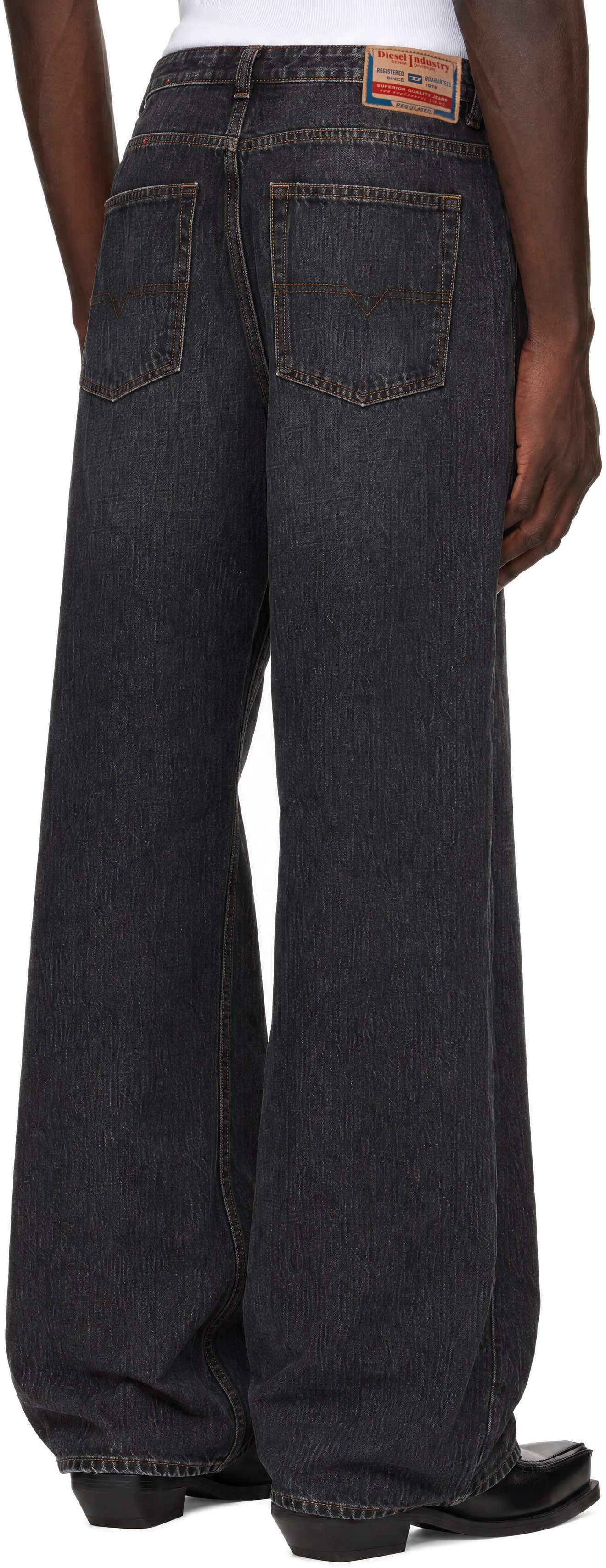 Diesel - Jean décontracté noir à taille basse