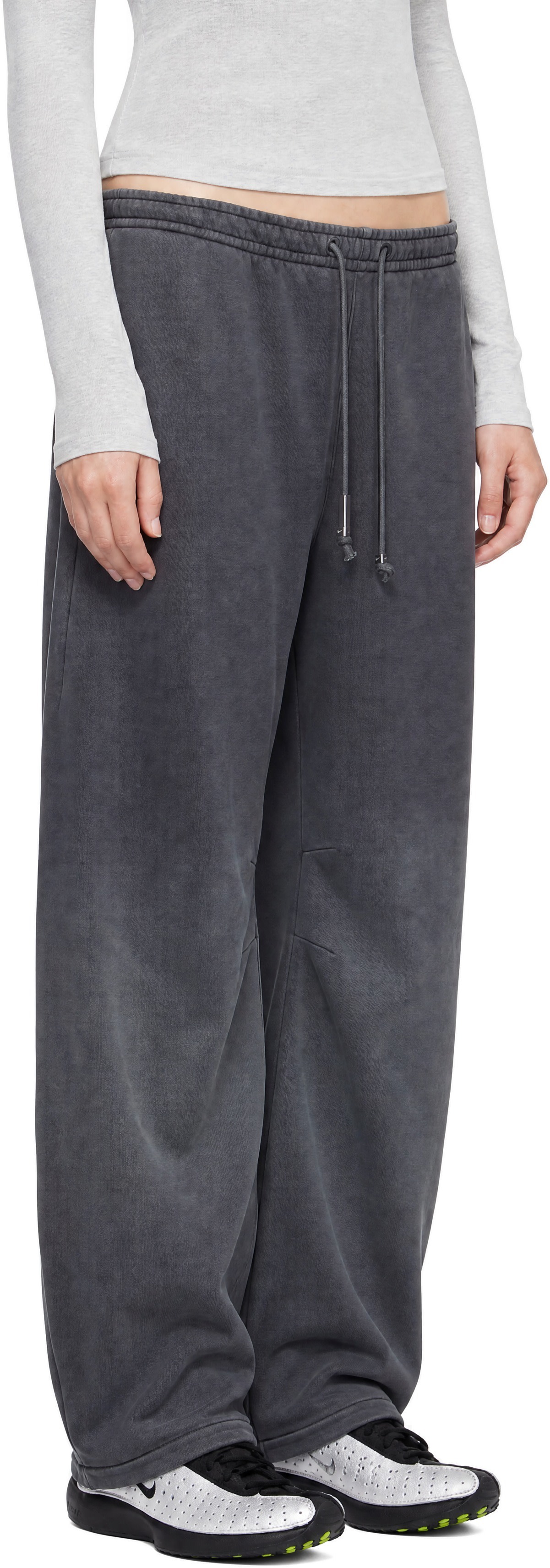Nike - Pantalon de survêtement Studio gris