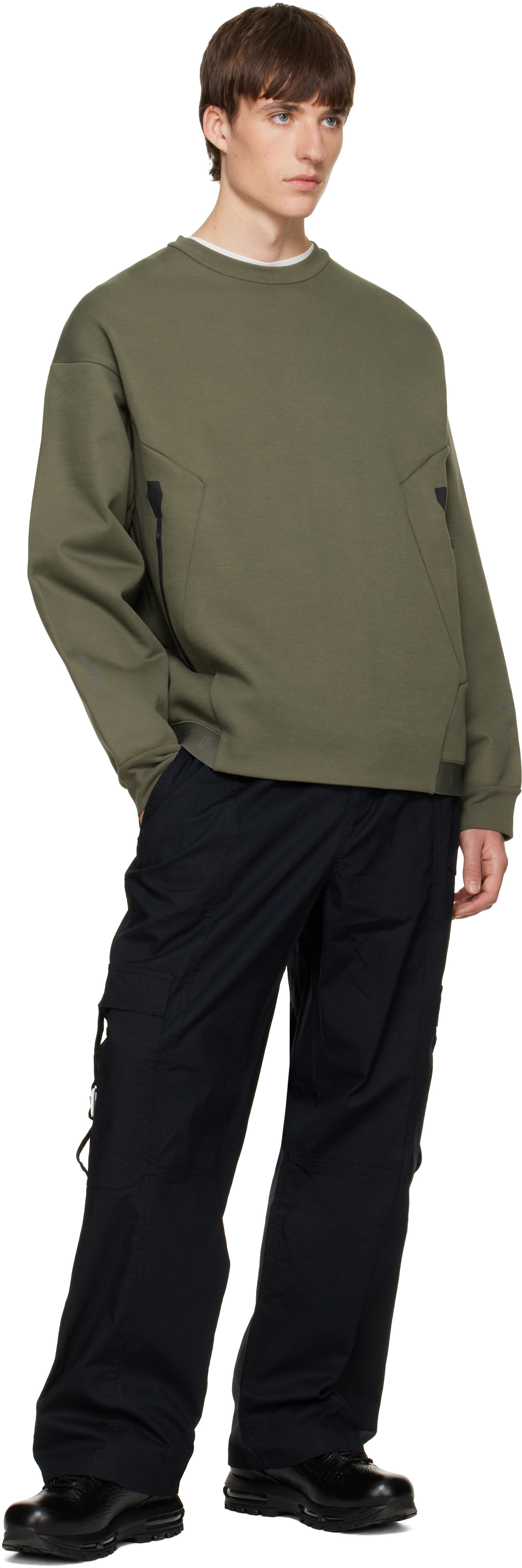Nike - Pull molletonné trapèze kaki à col ras du cou édition NOTCA