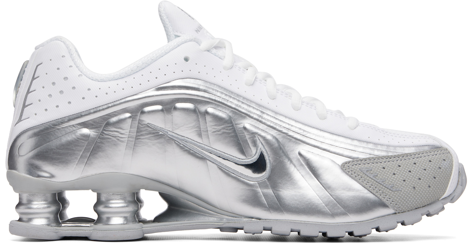 Nike: White & Silver Shox R4 SE Sneakers | SSENSE