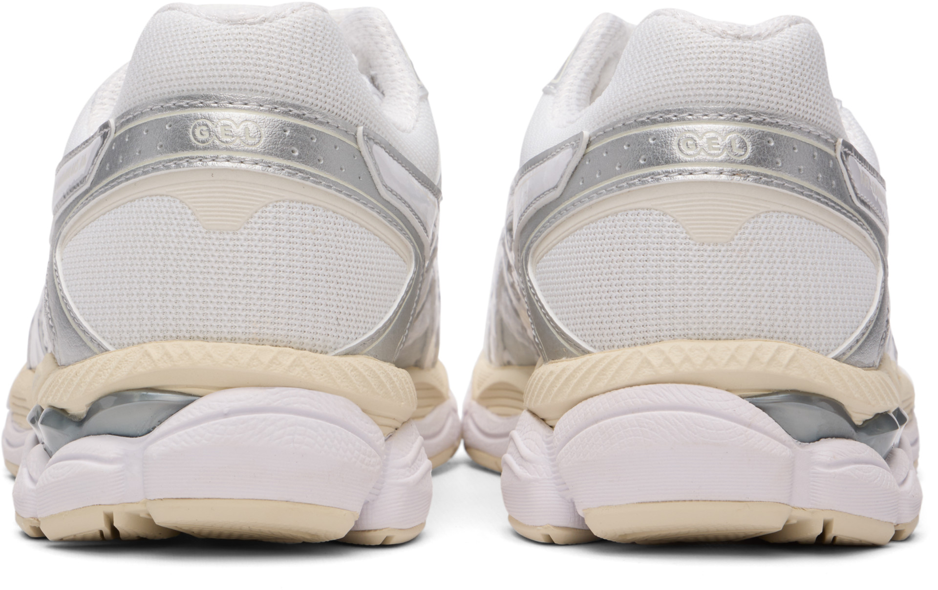 ASICS - Baskets Gel-Cumulus 16 blanches