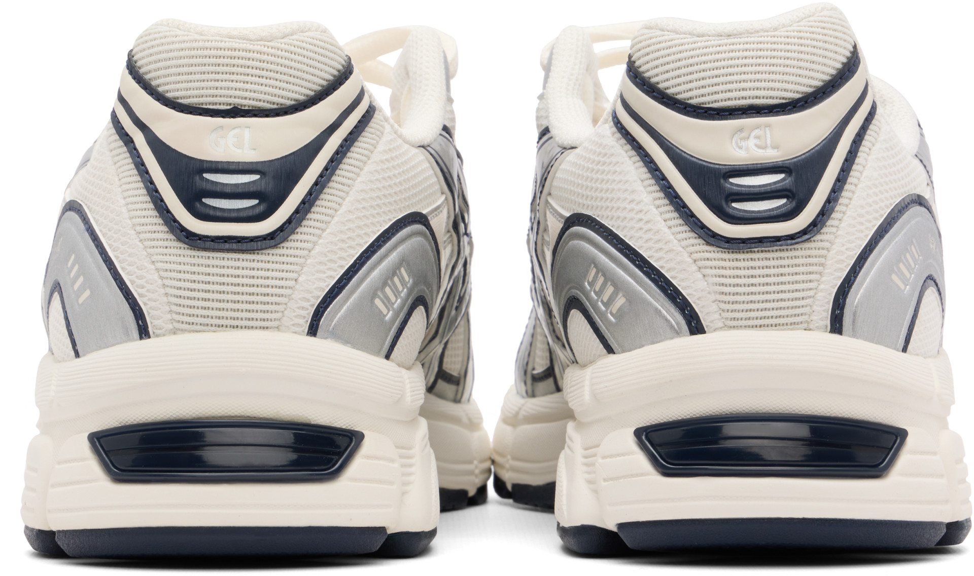 ASICS - オフホワイト Gel-Stratus MC スニーカー