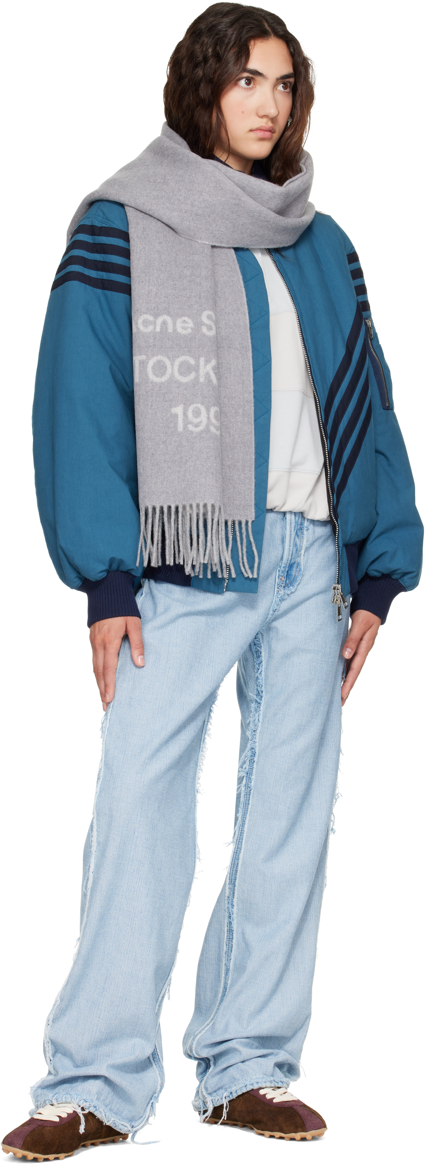 Acne Studios - Écharpe grise à franges et à logo
