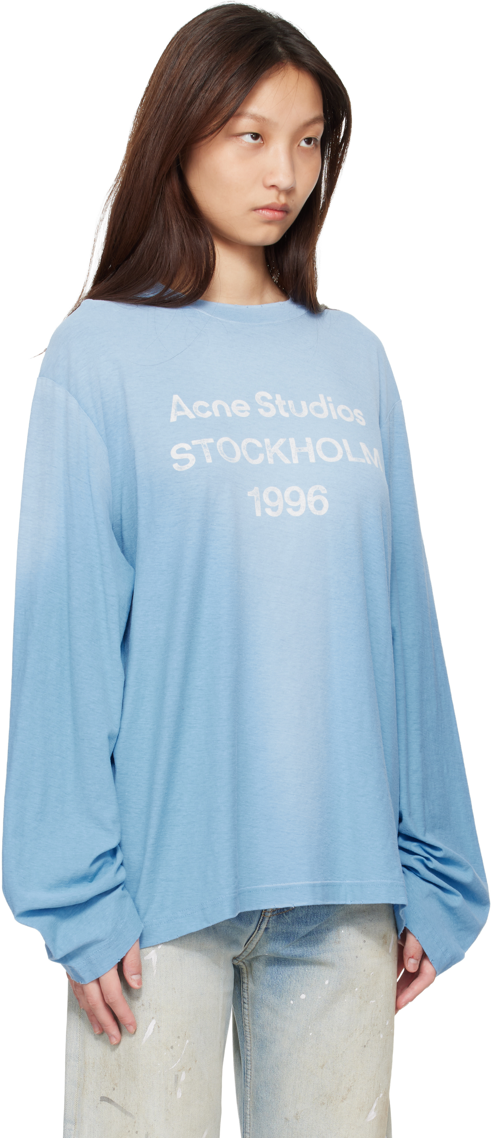 Acne Studios: ブルー Sprayed 1996 ロゴ Tシャツ | SSENSE 日本