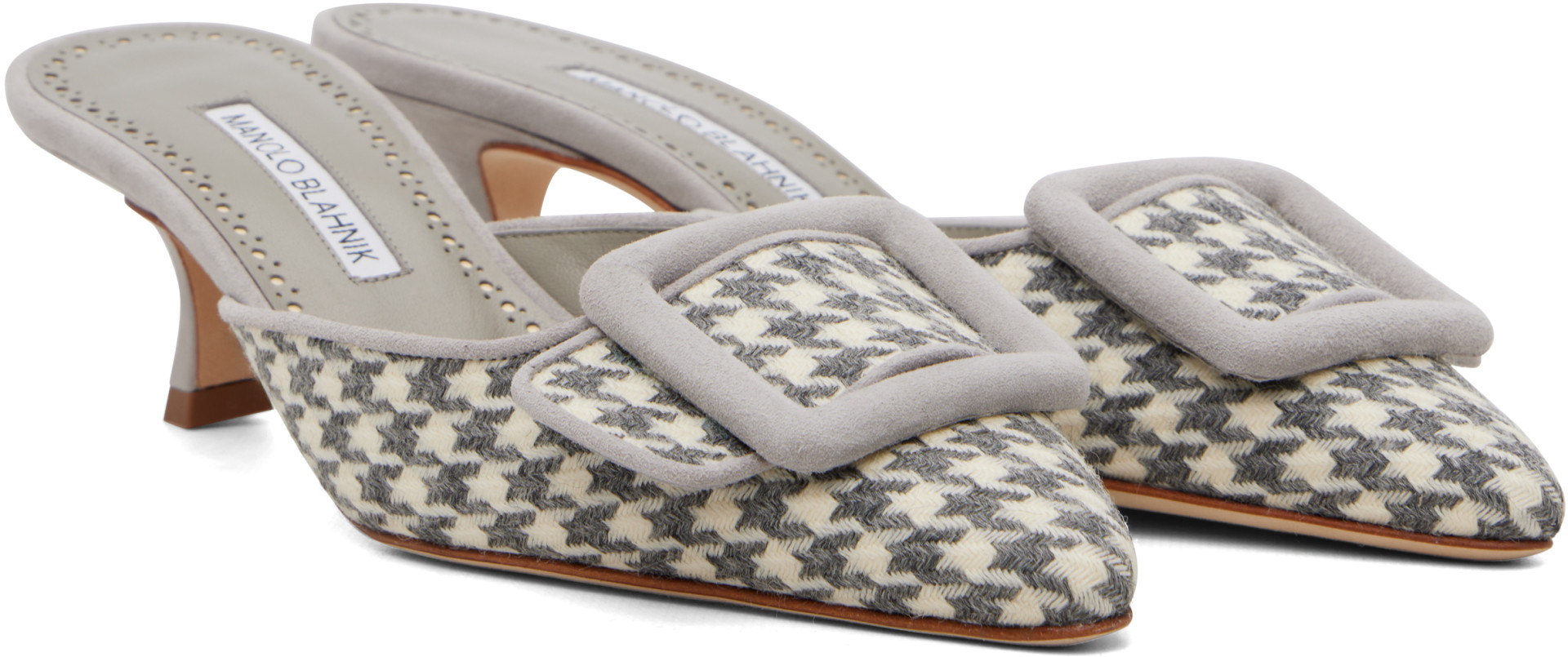 MANOLO BLAHNIK グレー ポインテッドトゥ ミュール Manolo Blahnik: Gray & White Maysalebi Heels | SSENSE
