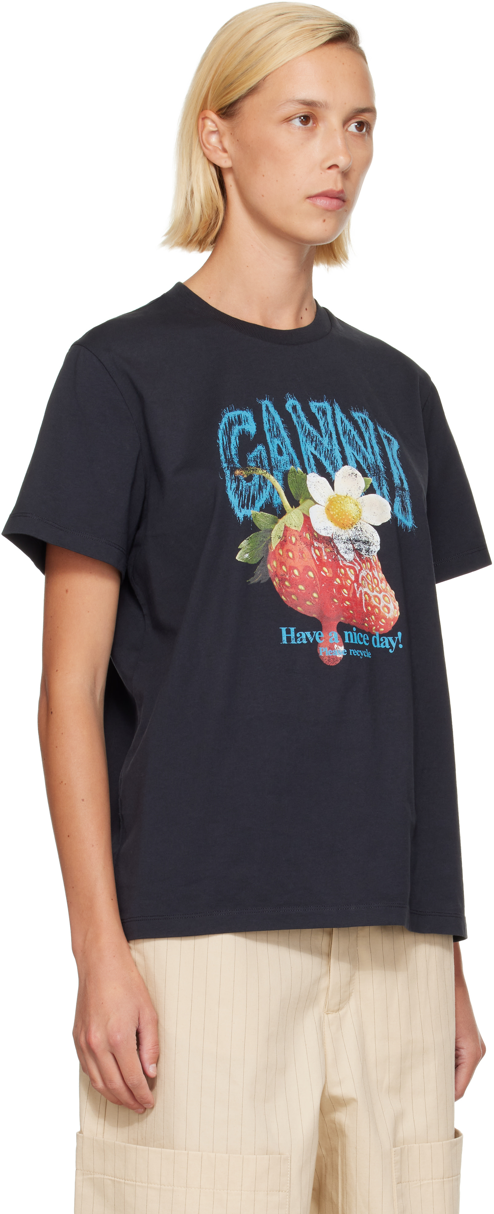 GANNI Tシャツ GANNI: Black Strawberry T-shirt | SSENSE