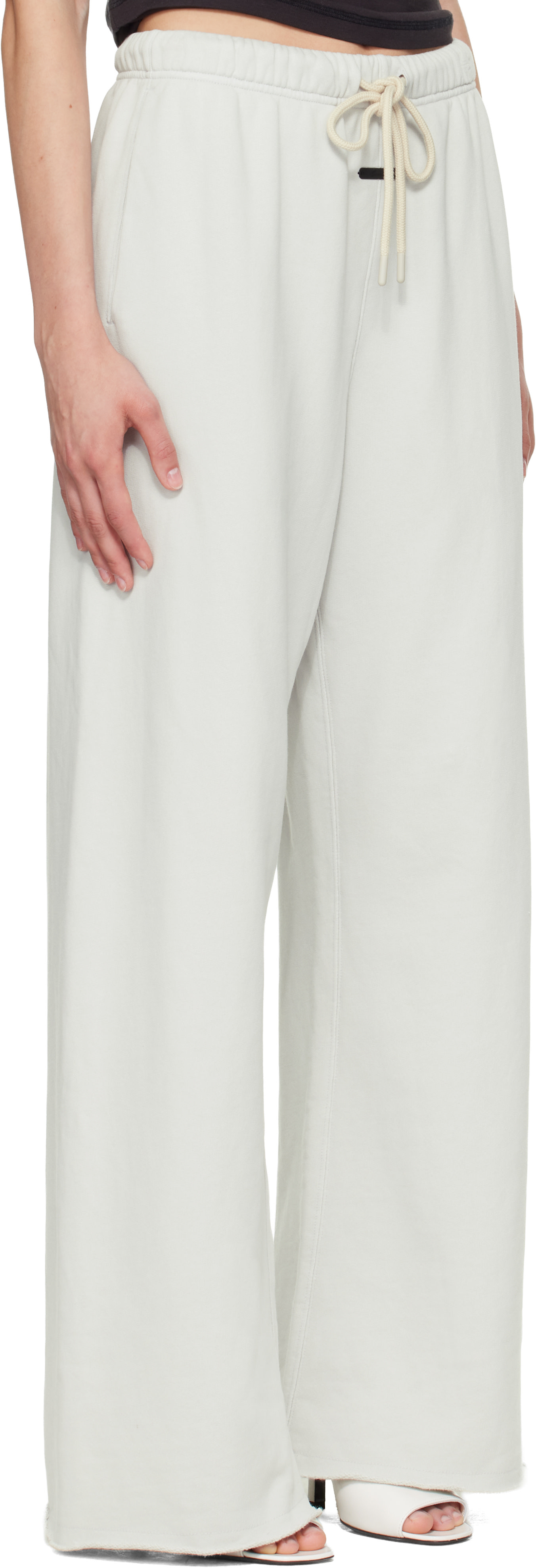 Fear of God ESSENTIALS - グレー Raw Cut Lounge Fit スウェットパンツ