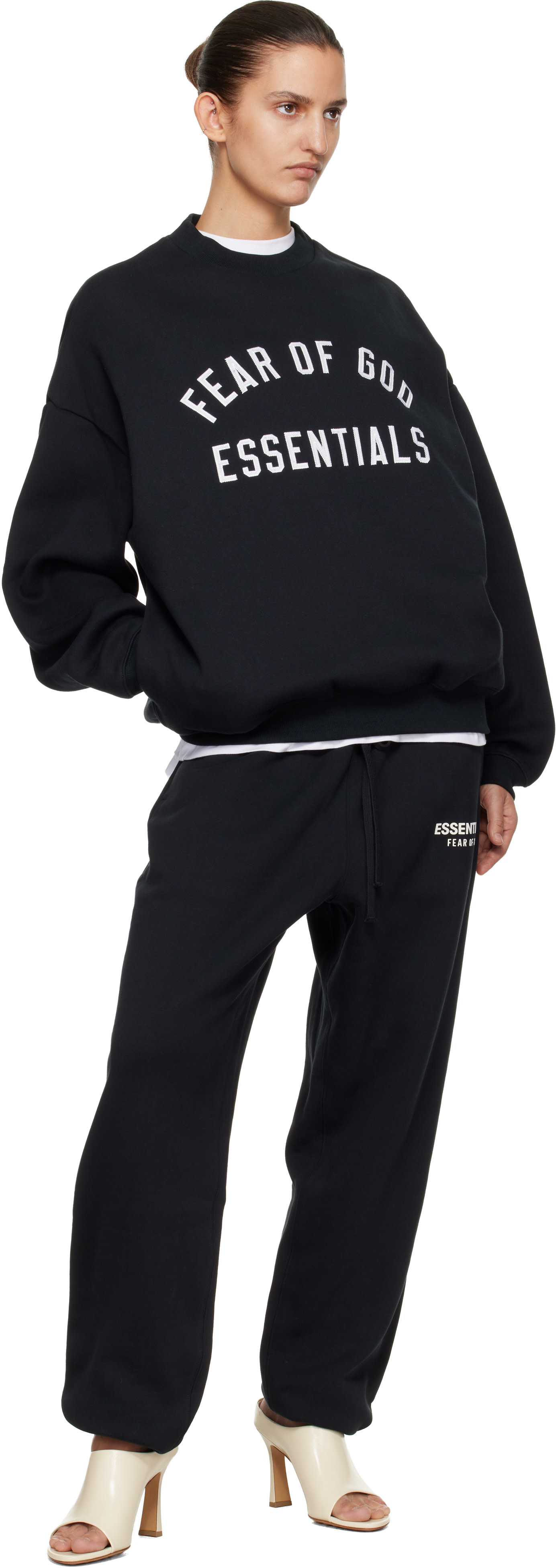 Fear of God ESSENTIALS - Pull molletonné noir à logo de style collégial et à col ras du cou