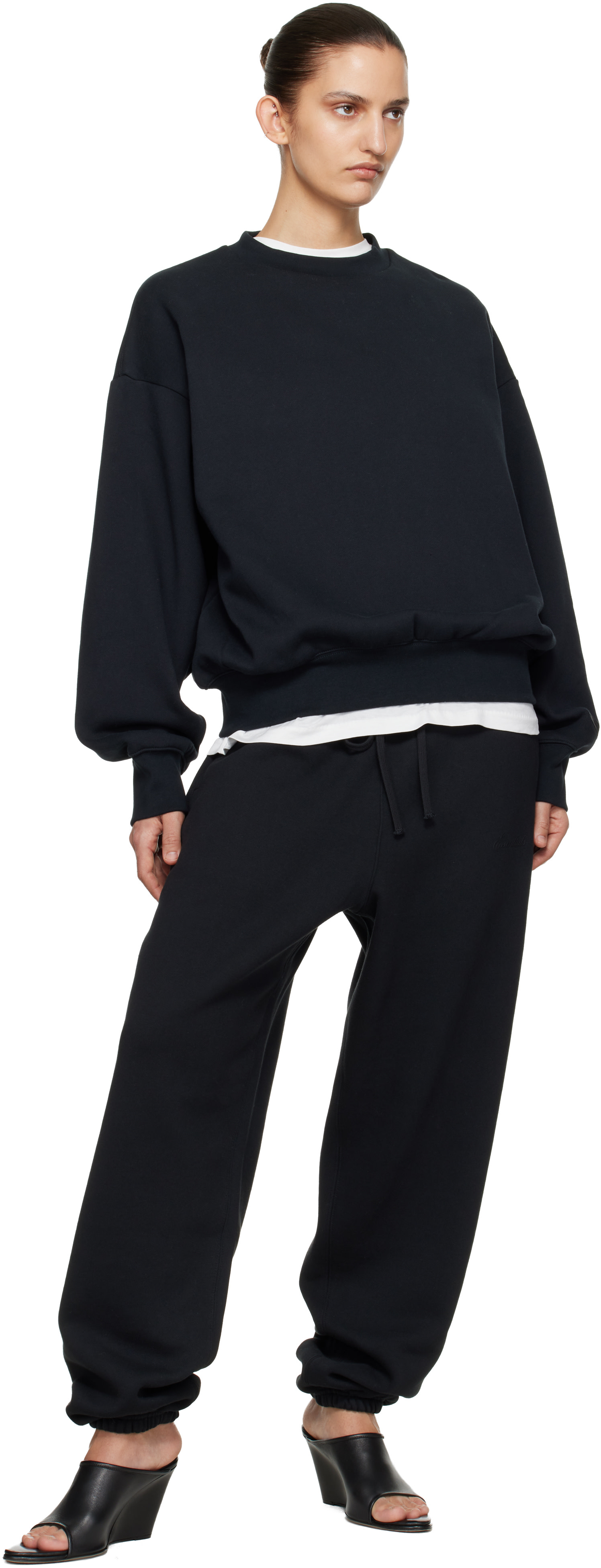 Fear of God ESSENTIALS - Pull molletonné noir à coupe classique et à col ras du cou
