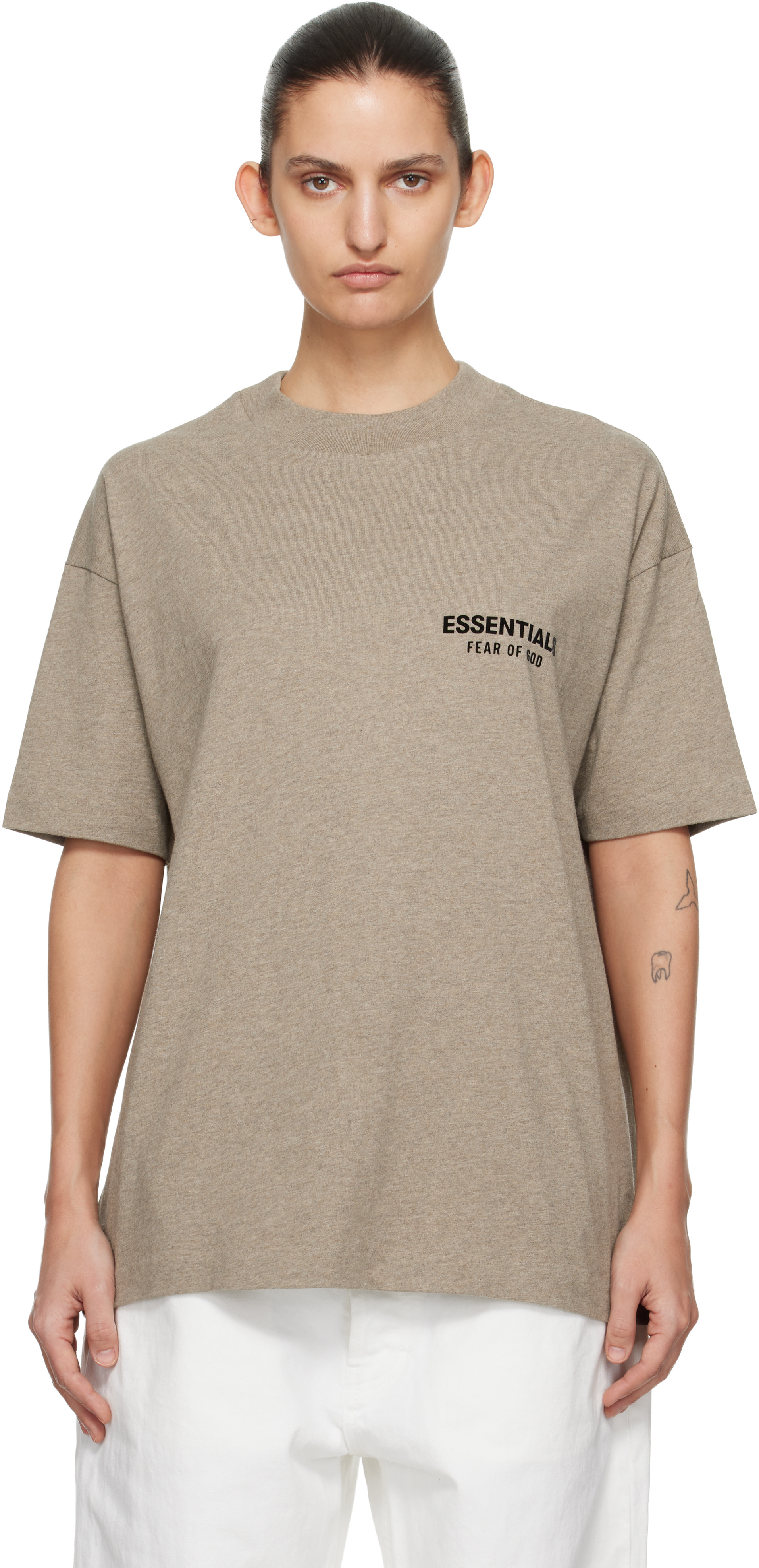 Fear of God ESSENTIALS - T-shirt beige à coupe classique