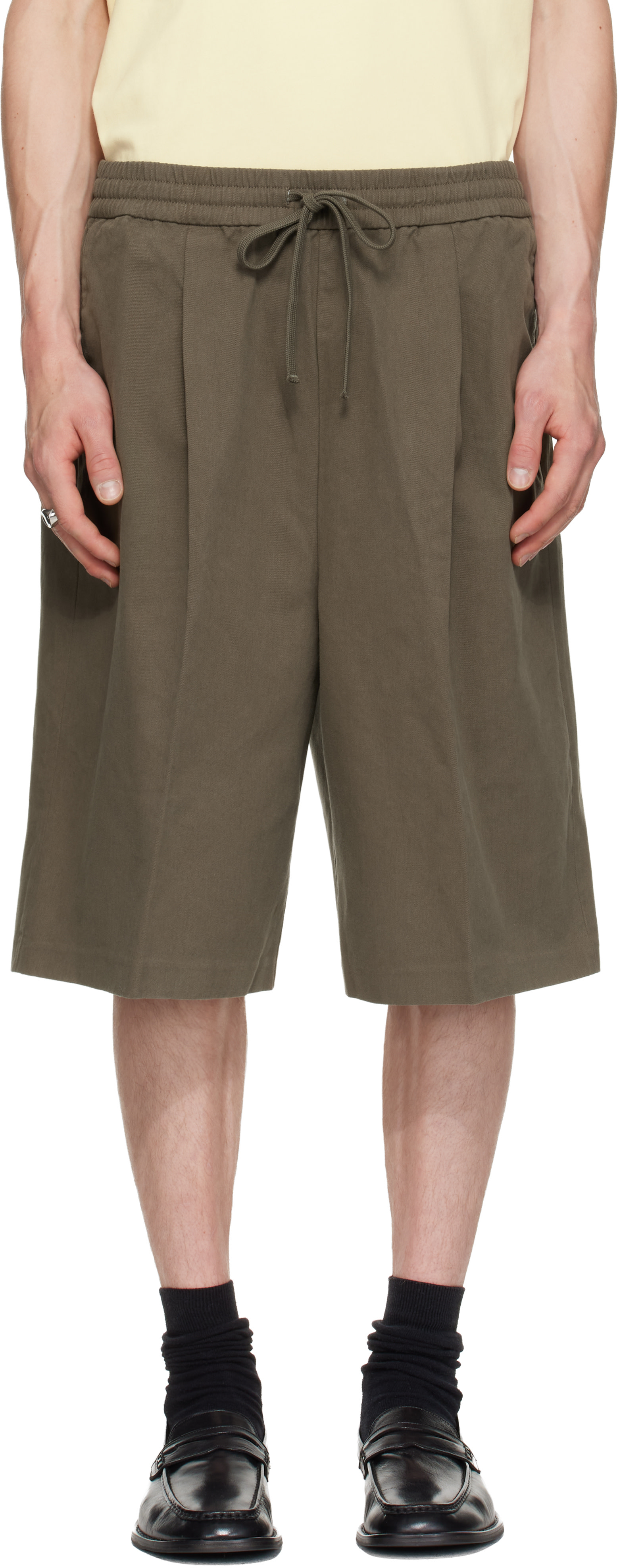Fear of God ESSENTIALS - Short décontracté kaki à cordon coulissant