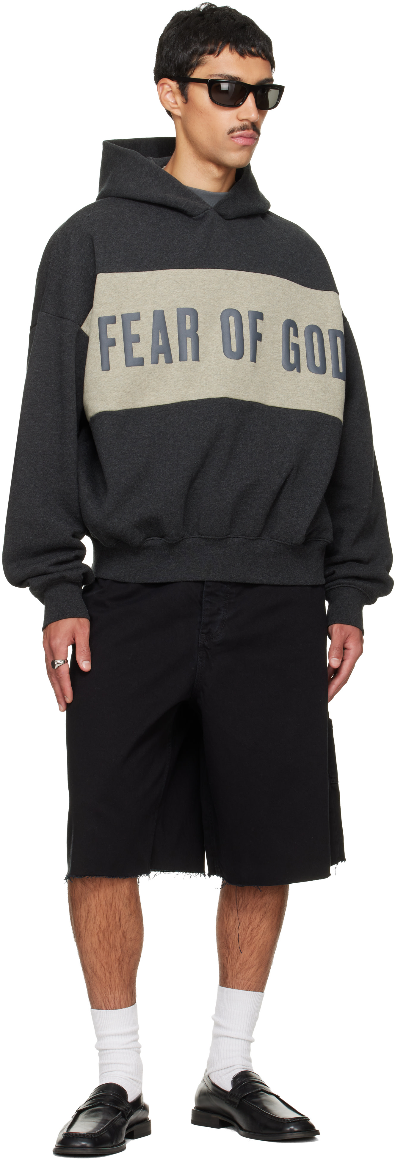 Fear of God ESSENTIALS - Pull à capuche décontracté et écourté gris à panneaux