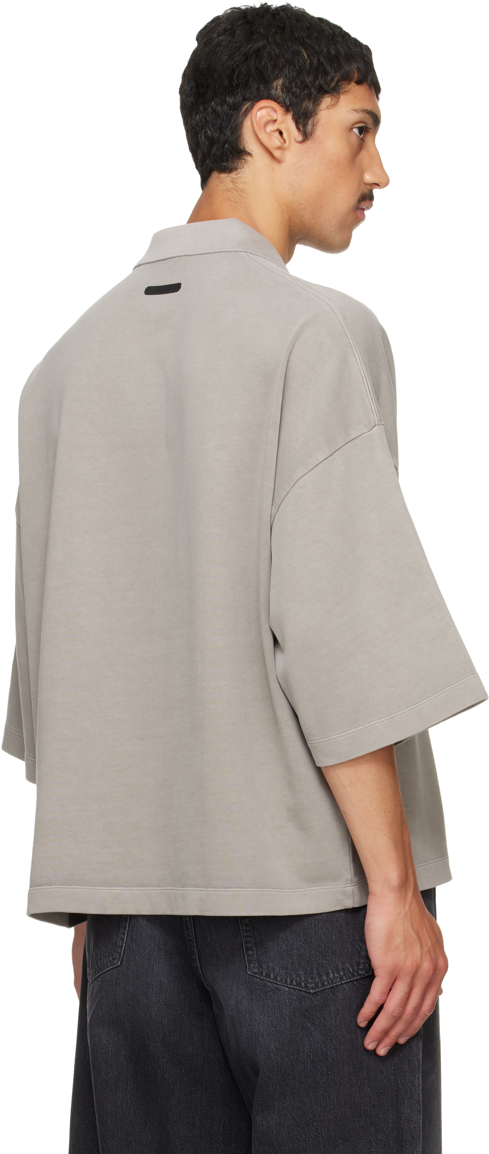 Fear of God ESSENTIALS - Polo écourté gris