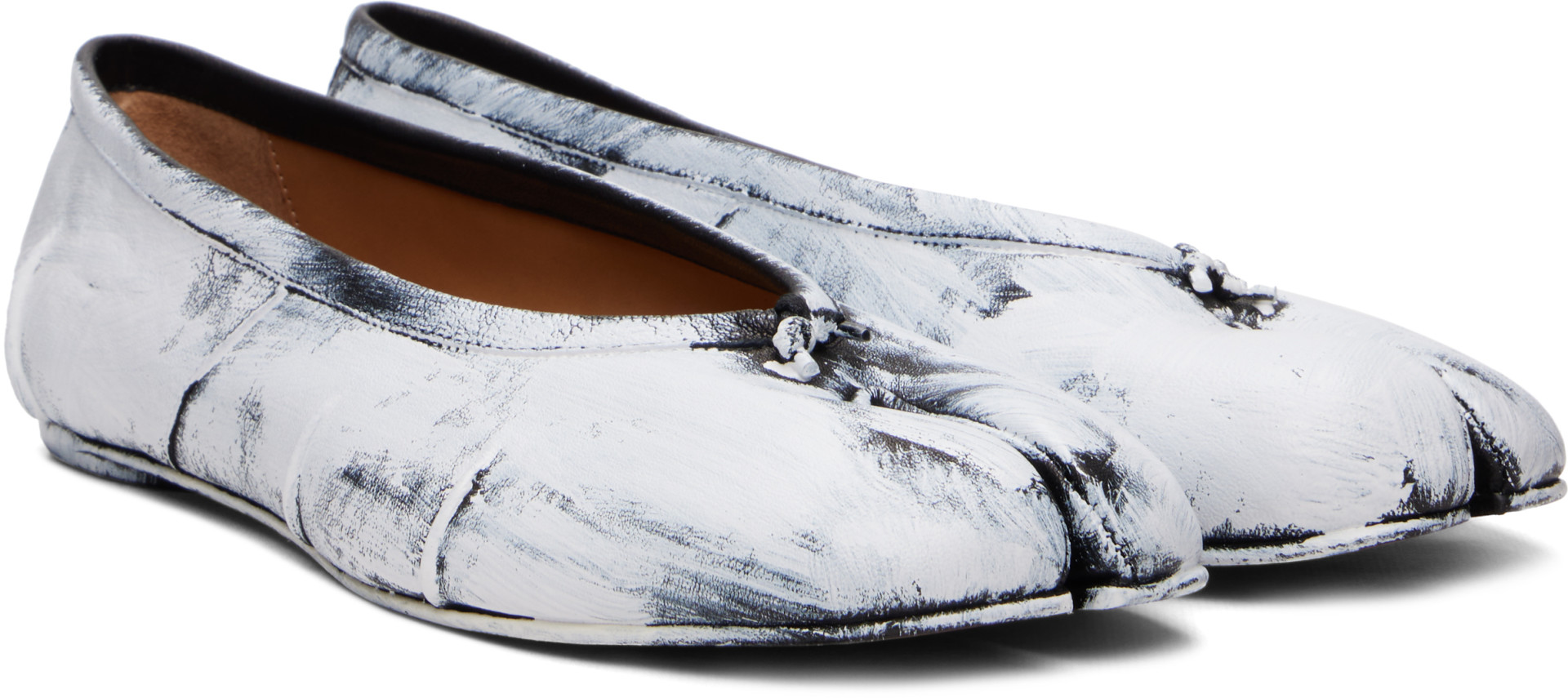Maison Margiela - Ballerines blanches à bout Tabi