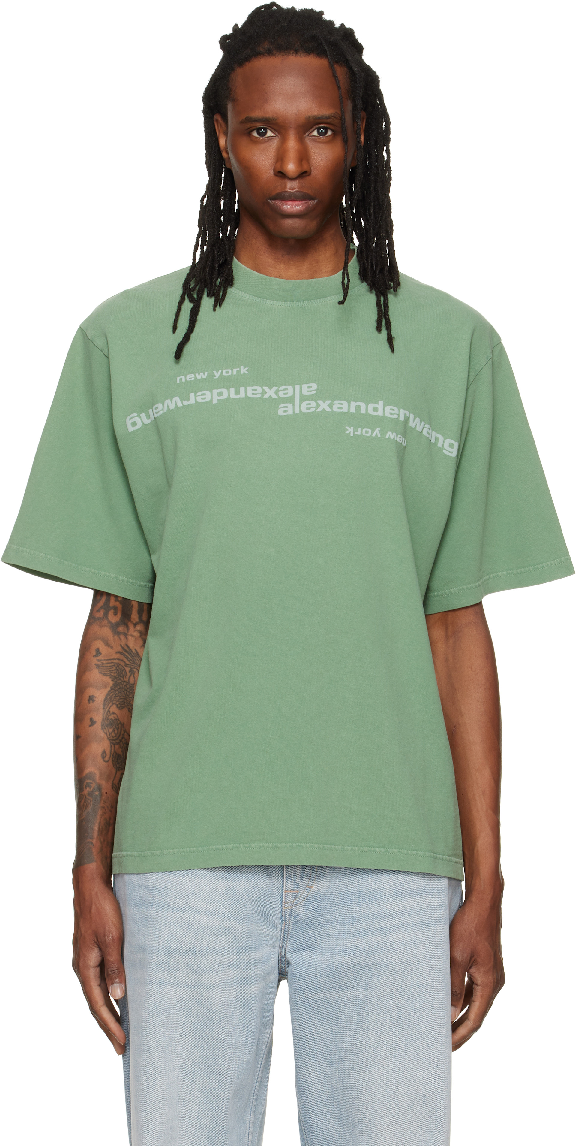 Alexander Wang: グリーン Mirrored Logo 半袖Tシャツ | SSENSE 日本