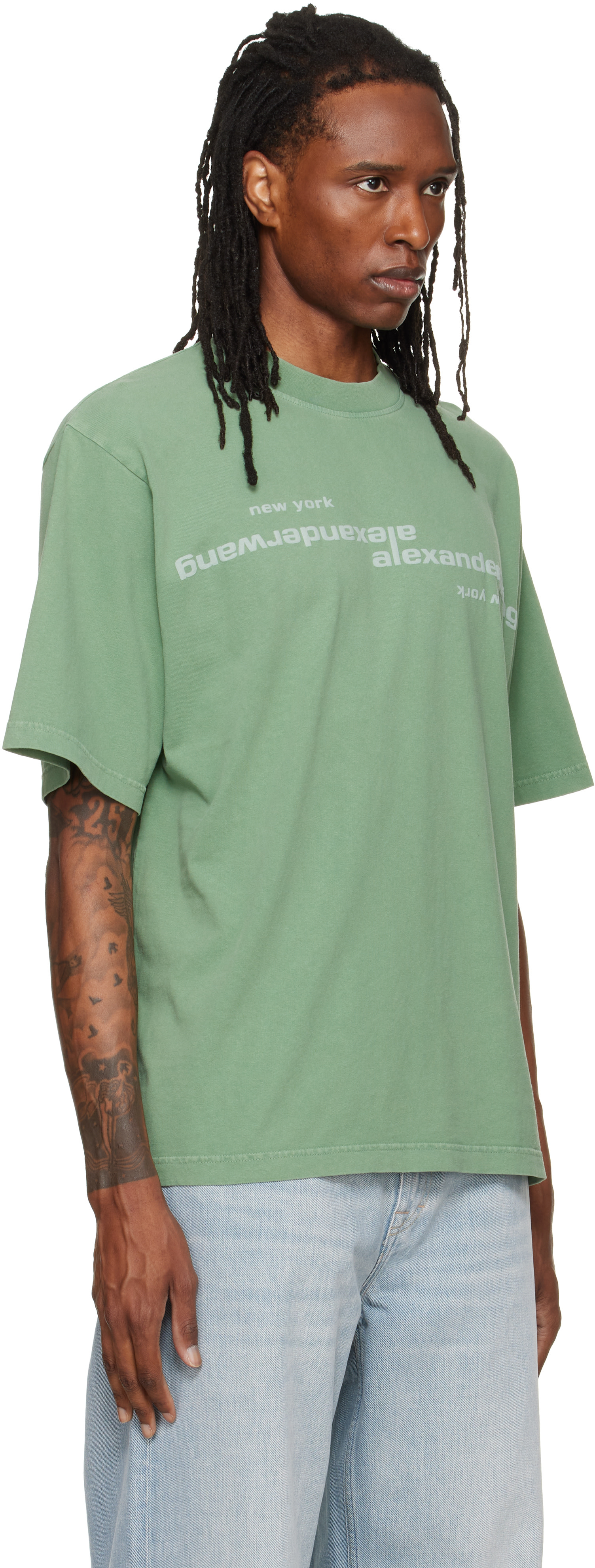 Alexander Wang: グリーン Mirrored Logo 半袖Tシャツ | SSENSE 日本