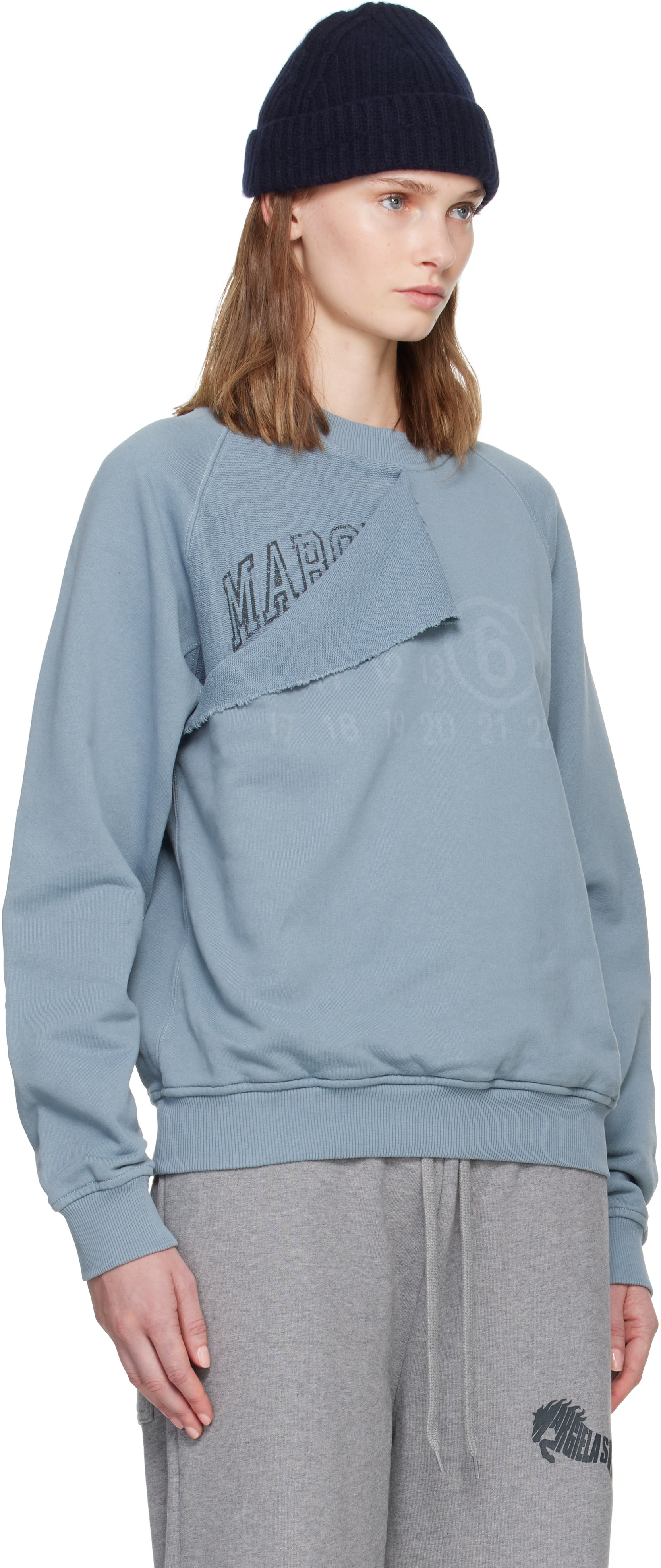 MM6 Maison Margiela オーバーサイズ ライトブルー 水色 MM6 Maison Margiela: Blue Double Layer Sweatshirt | SSENSE