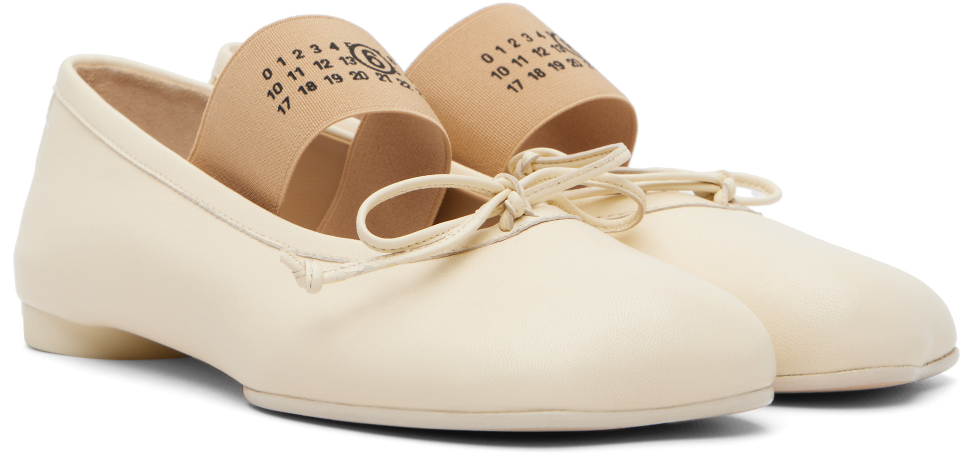 MM6 Maison Margiela: オフホワイト Anatomic Numeric バレエシューズ