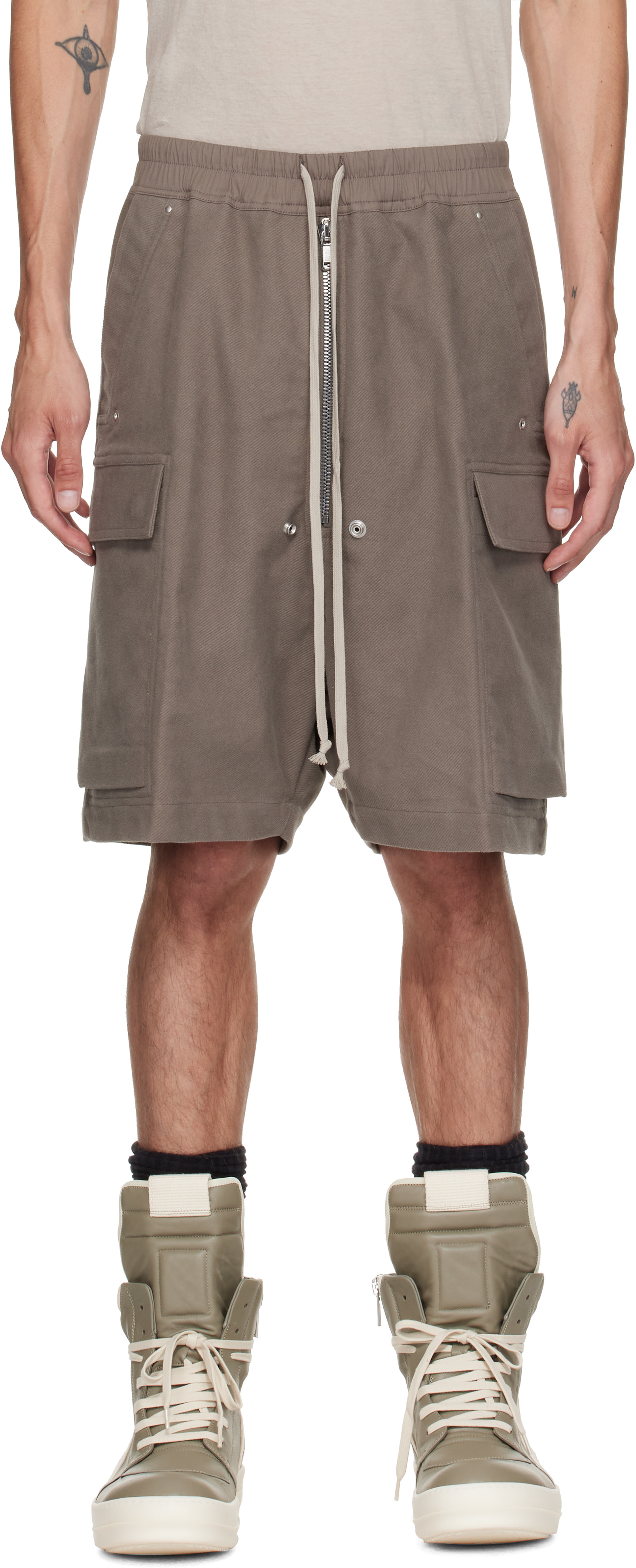 Rick Owens: Gray Tower Cargobela Shorts | SSENSE