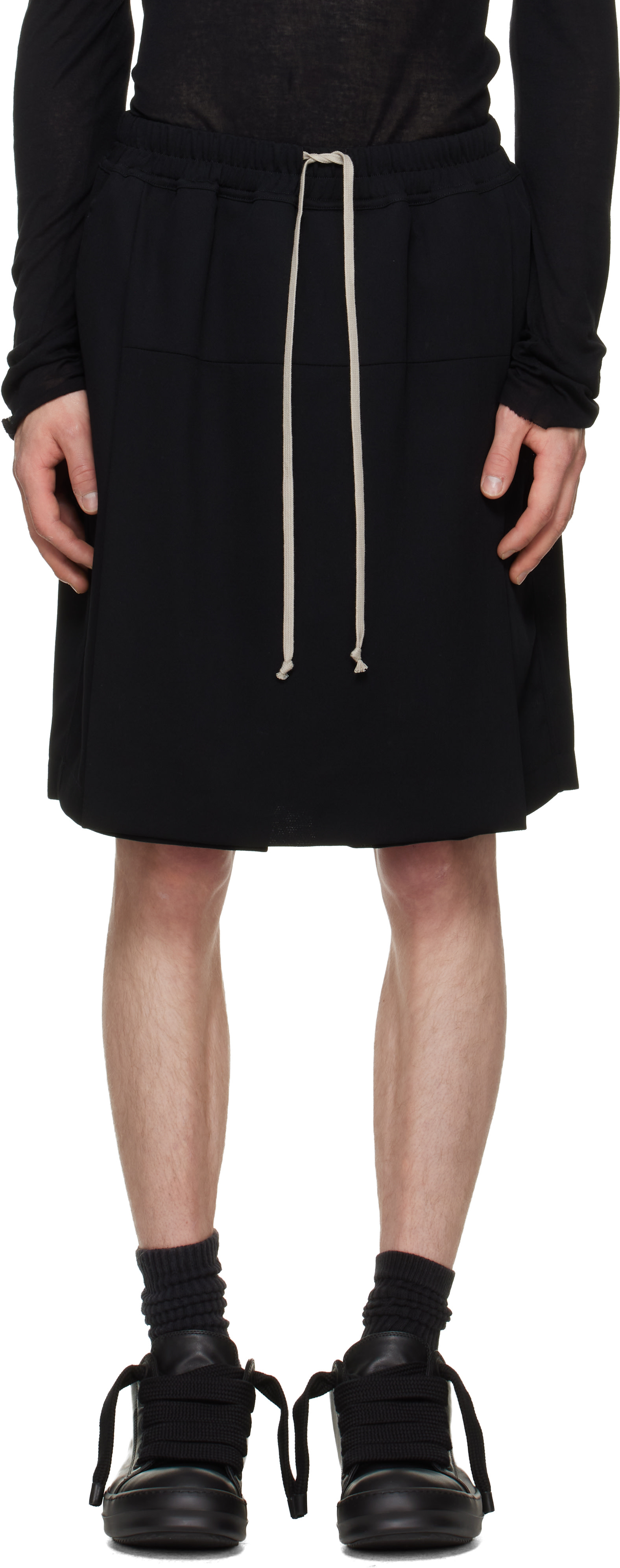 Rick Owens: ブラック Tower Kilt ショートパンツ | SSENSE 日本