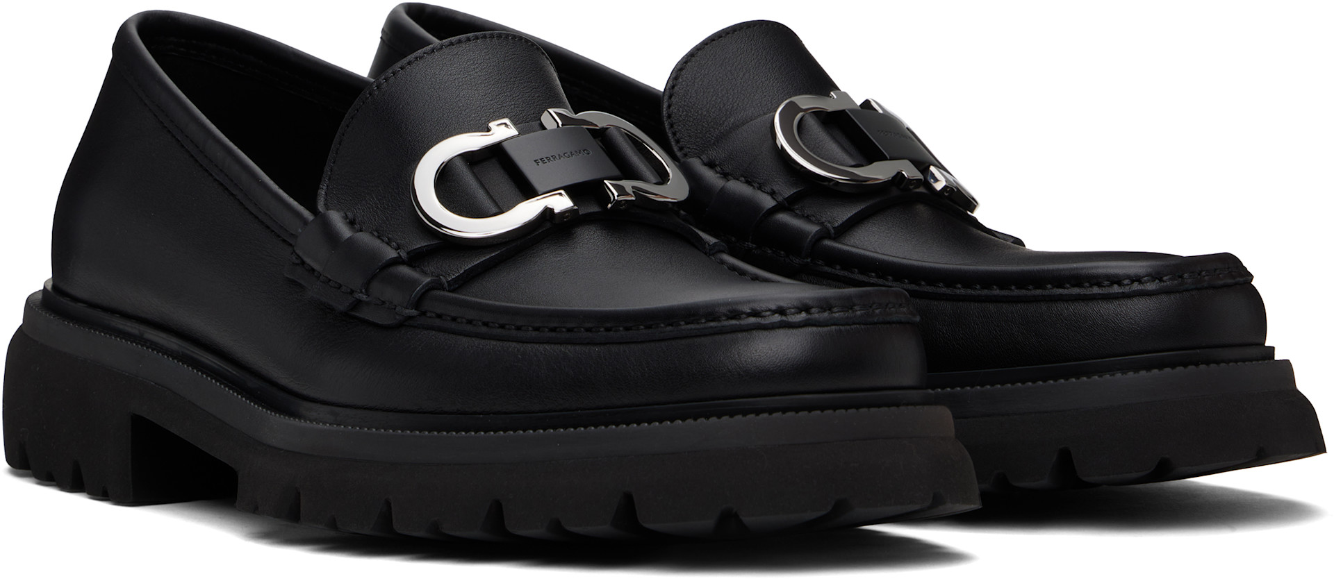 Ferragamo: ブラック Gancini Ornament ローファー | SSENSE 日本