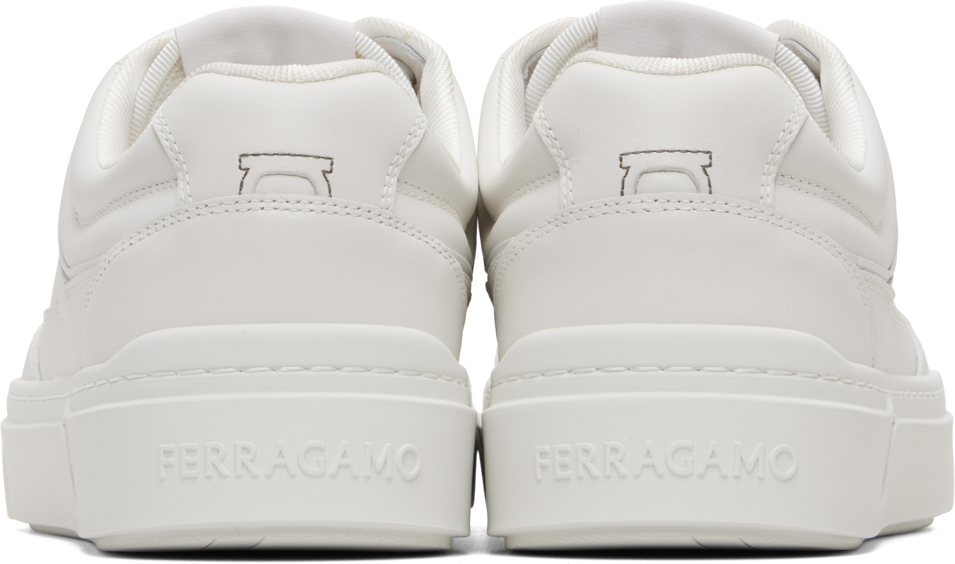 Ferragamo - Baskets blanches à ferrure Gancini