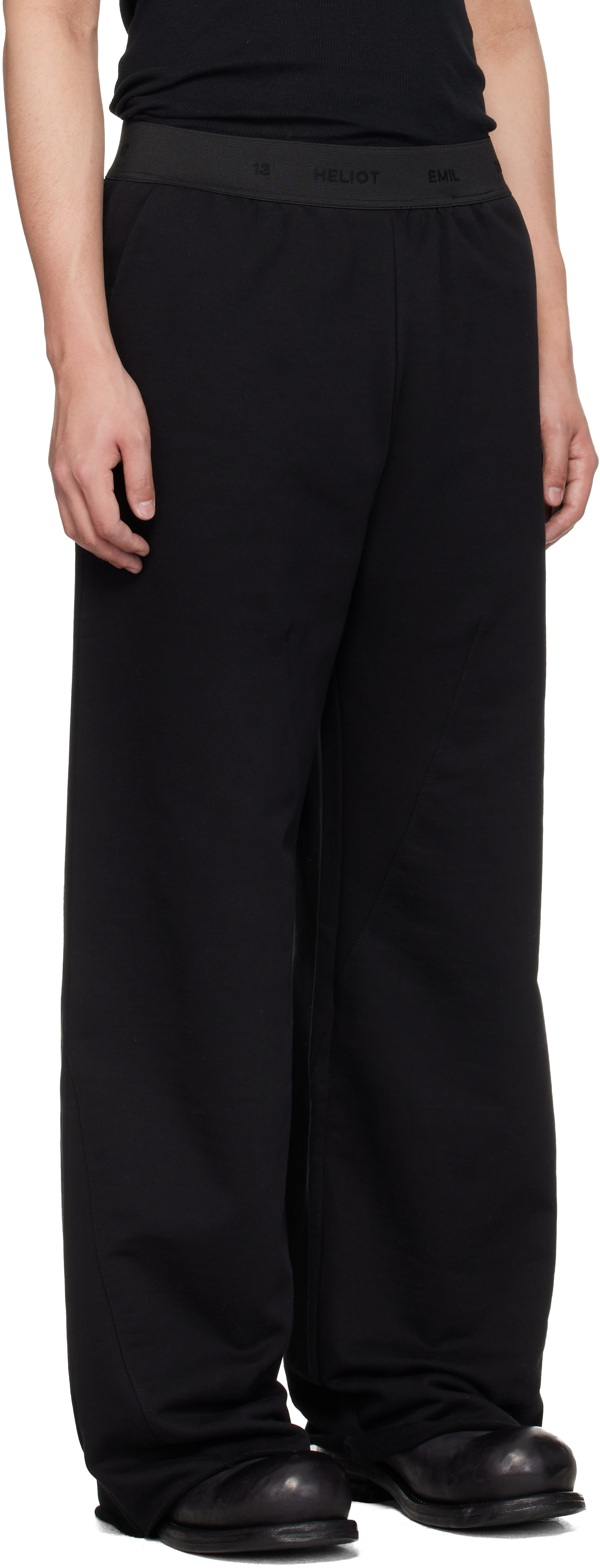 HELIOT EMIL Aegisパンツ HELIOT EMIL: Black Plannar Sweatpants | SSENSE