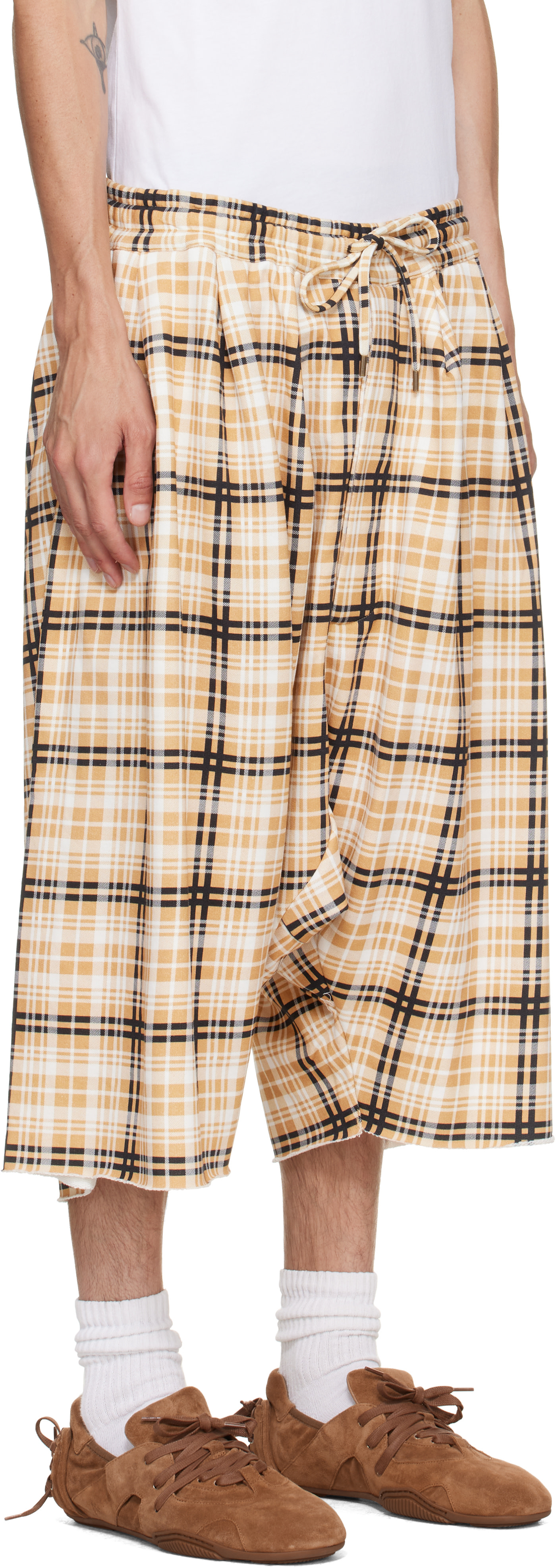 Vivienne Westwood: イエロー バルーン ショートパンツ | SSENSE 日本