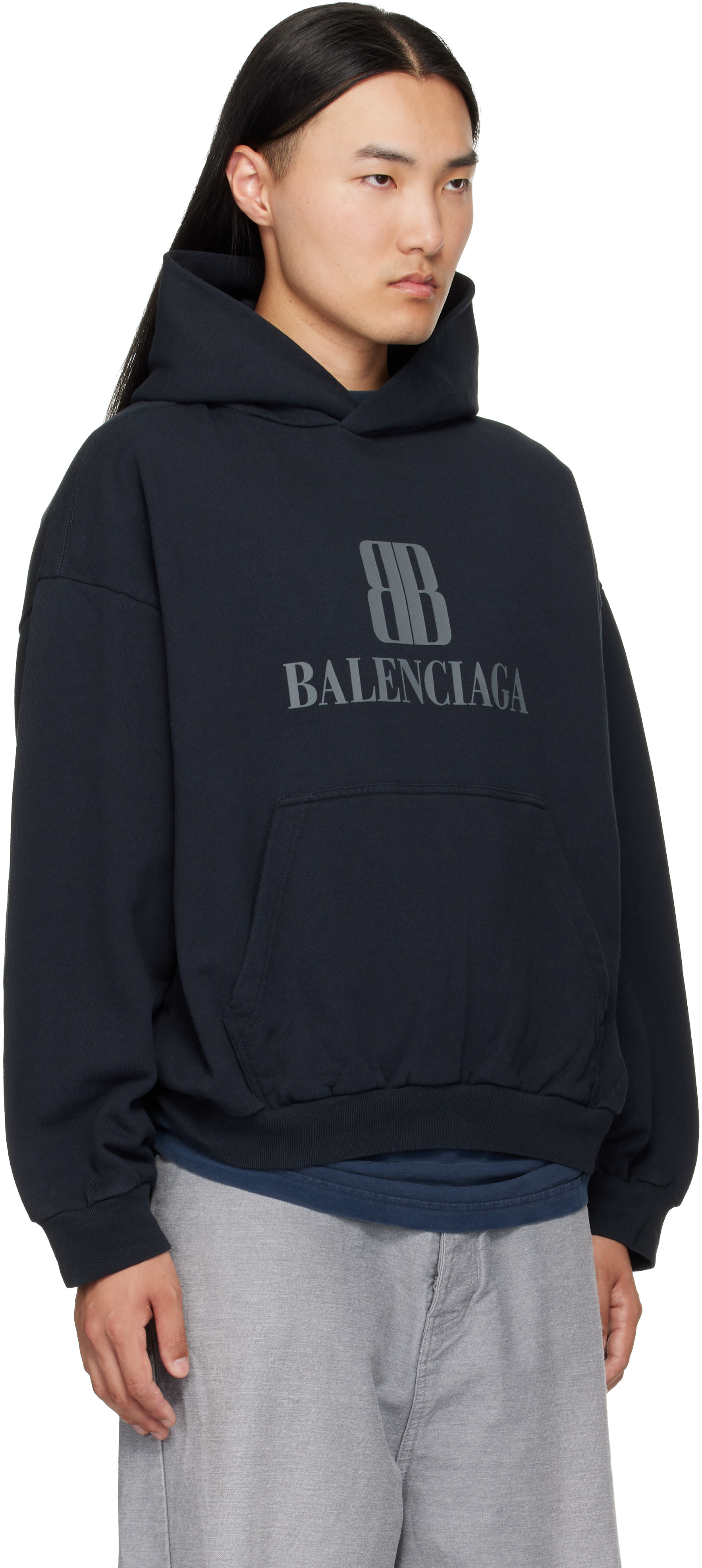 Balenciaga: ブラック ロゴ フーディ | SSENSE 日本