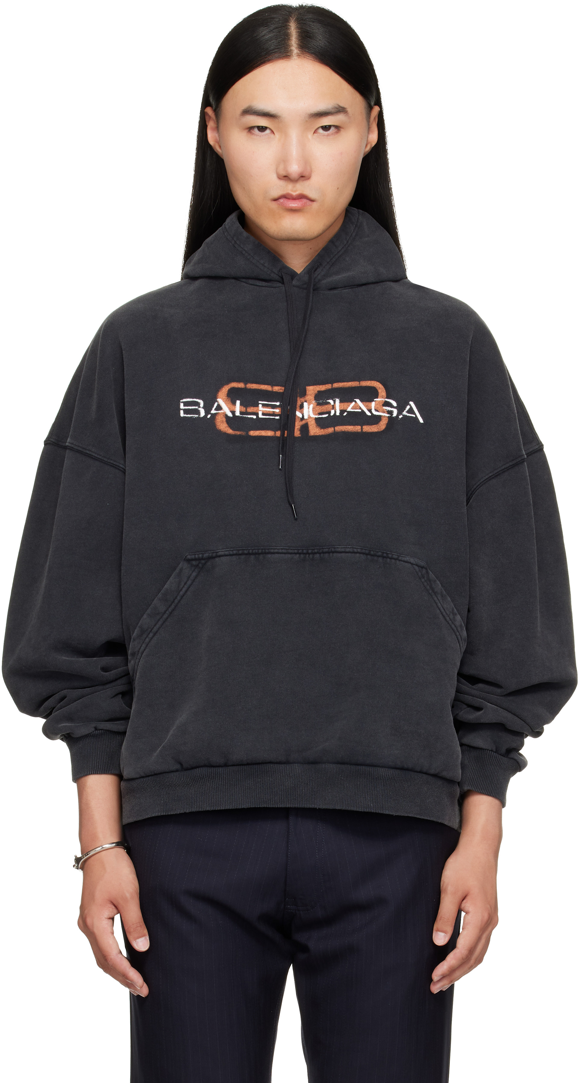BALENCIAGA フーディ パーカー バックプリント ブラック BBロゴ短丈 Balenciaga: ブラック BB Stencil フーディ | SSENSE 日本