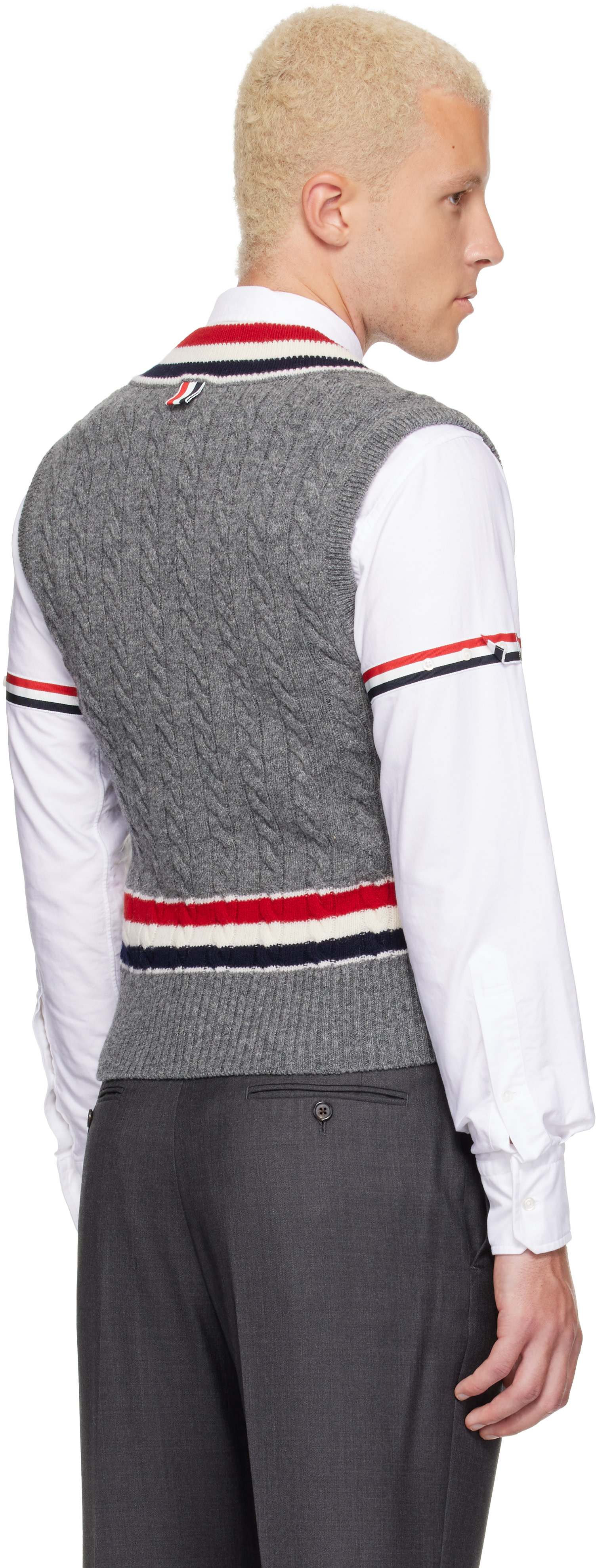 Thom Browne: グレー Baby Cable V-Neck Cricket RWB ベスト | SSENSE 日本