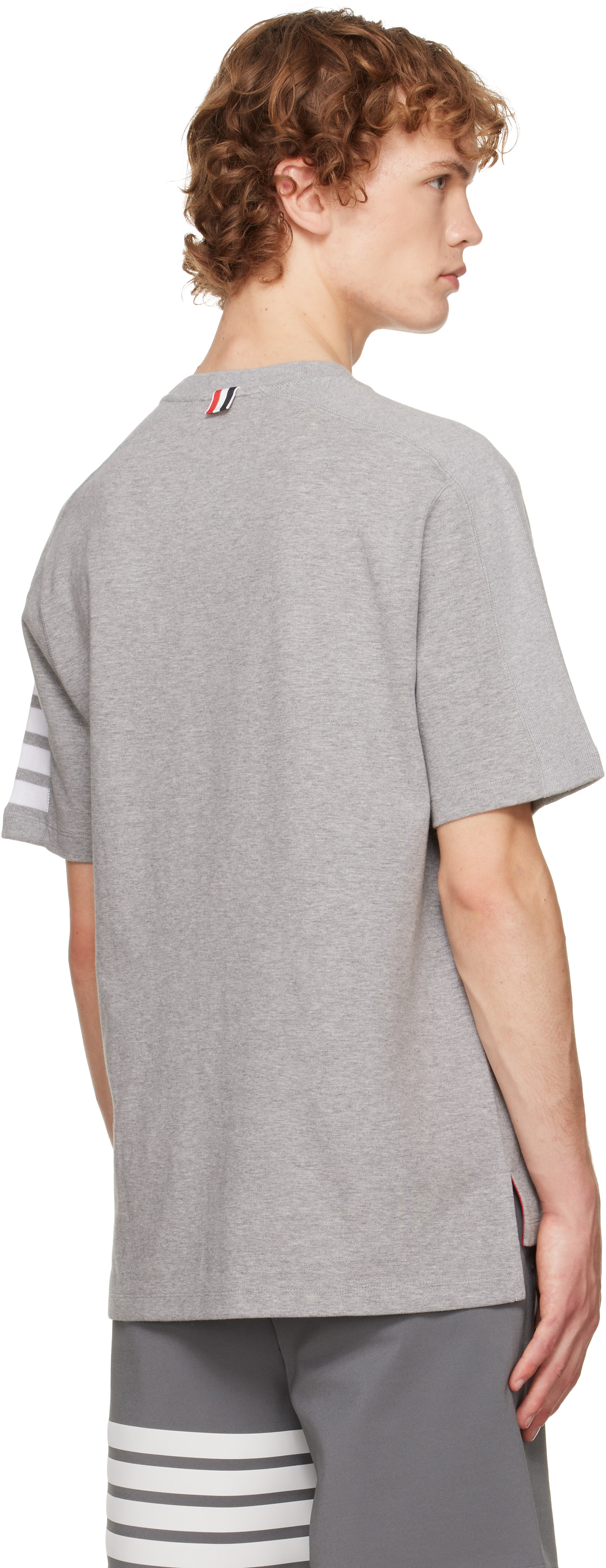 Thom Browne: グレー Milano Cotton 4-Bar Tシャツ | SSENSE 日本
