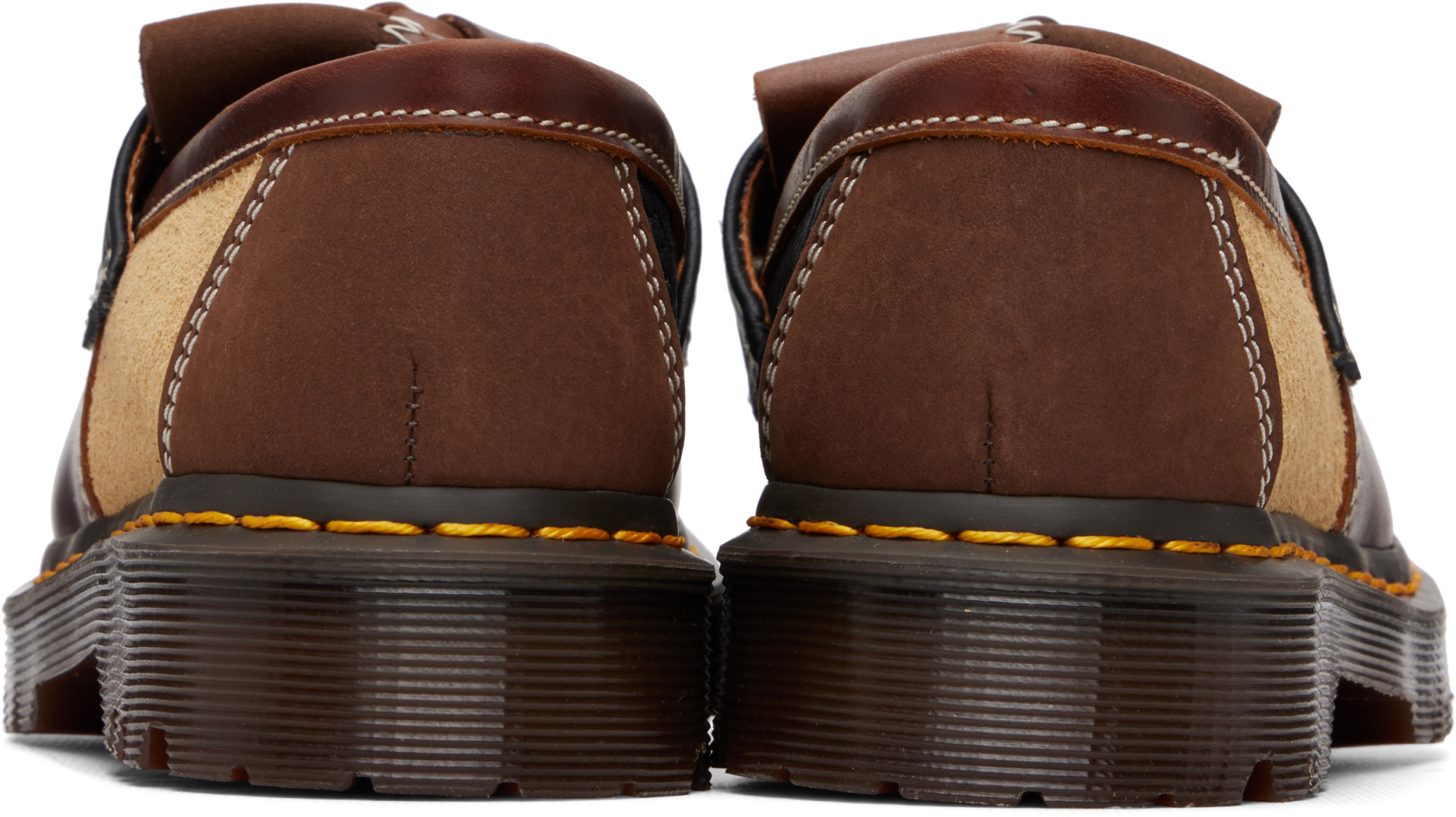 Dr. Martens: ブラウン＆ベージュ Adrian PWRK タッセルローファー