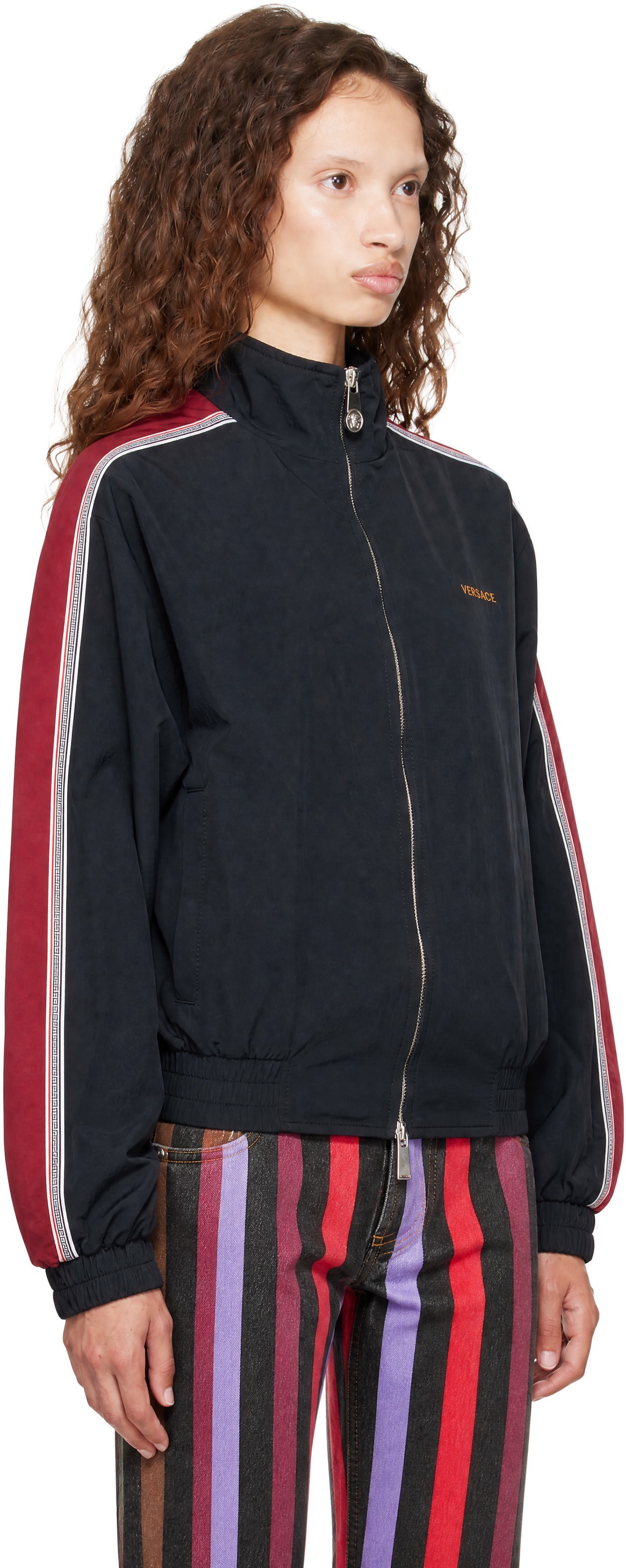 Versace - Blouson noir en nylon à logo brodé