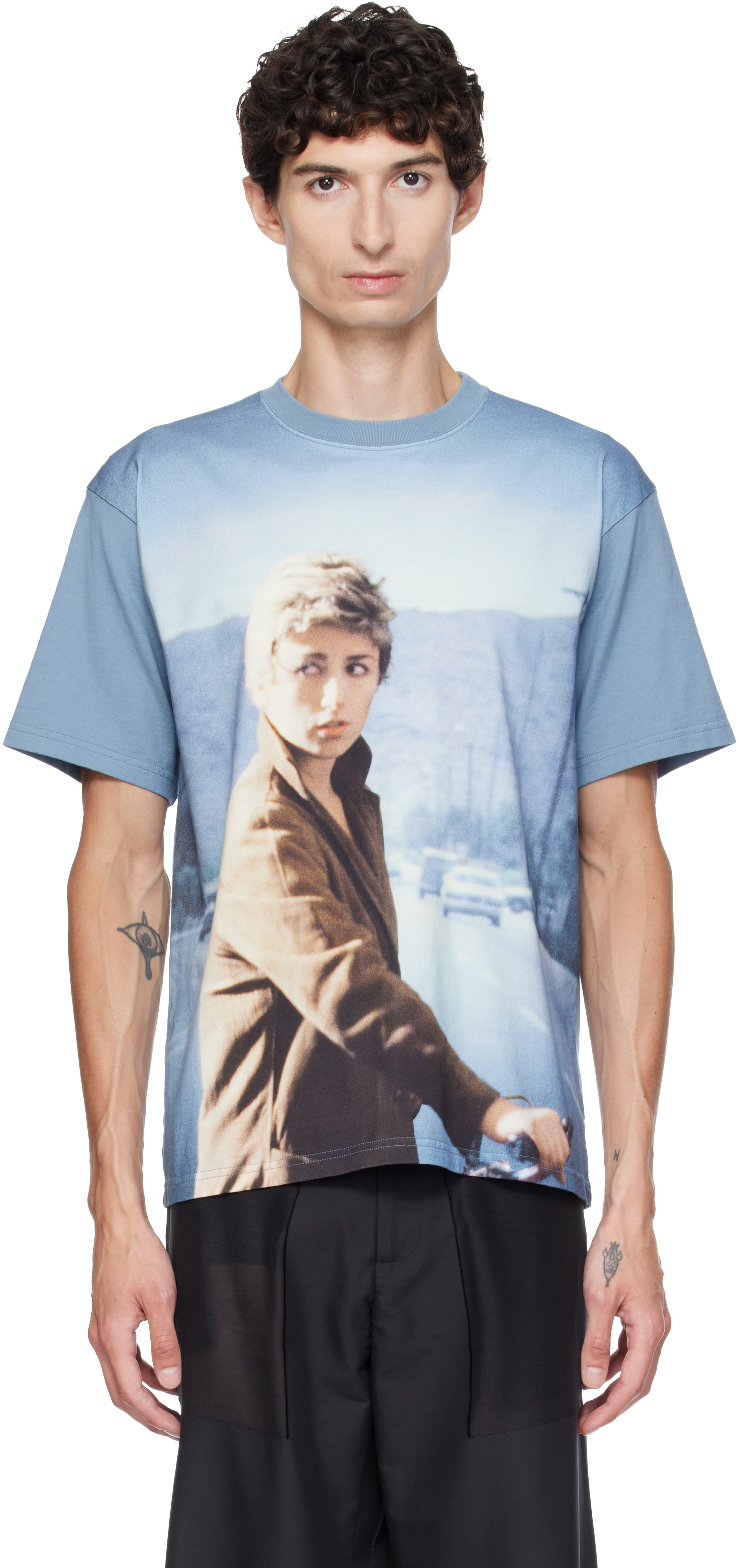 UNDERCOVER: ブルー Cindy Sherman UC2F4814-1 Tシャツ | SSENSE 日本