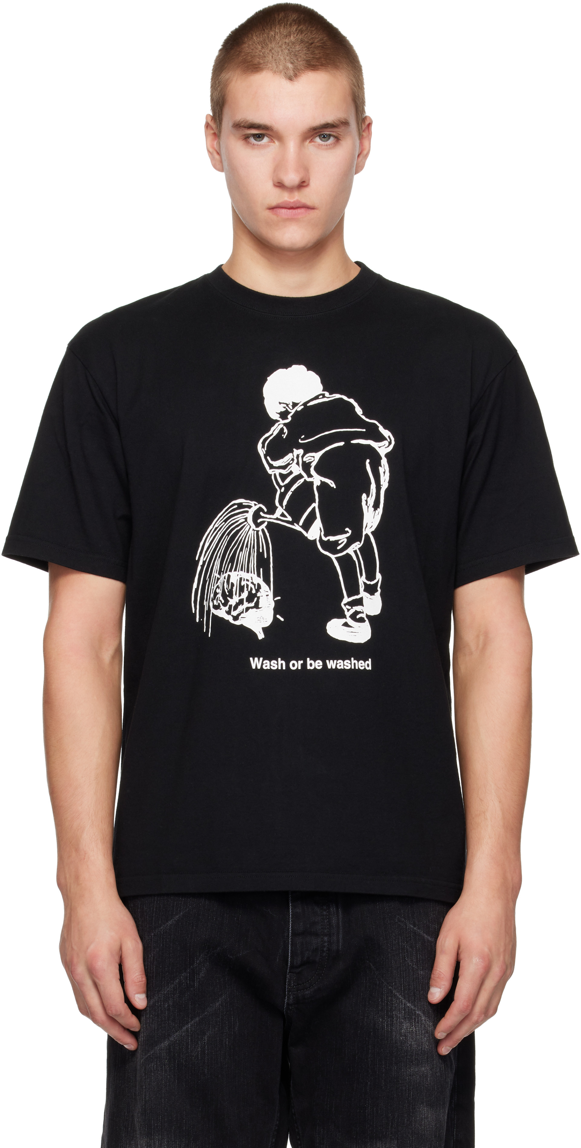 UNDERCOVER: ブラック 'Wash Or Be Washed' Tシャツ | SSENSE 日本