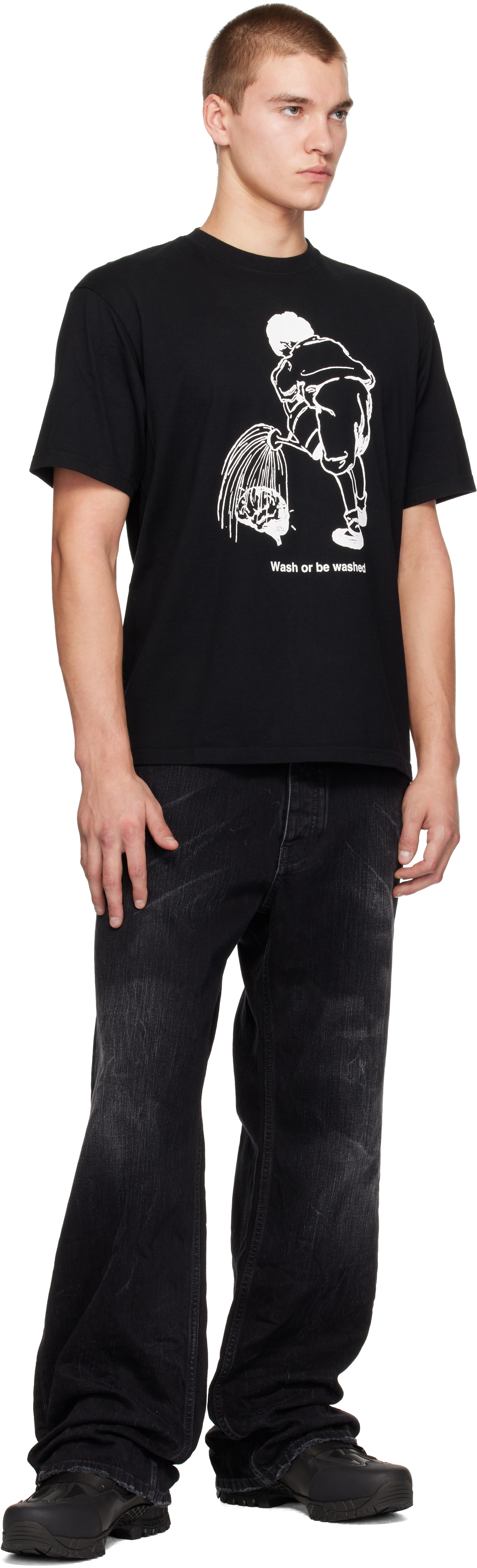 UNDERCOVER: ブラック 'Wash Or Be Washed' Tシャツ | SSENSE 日本