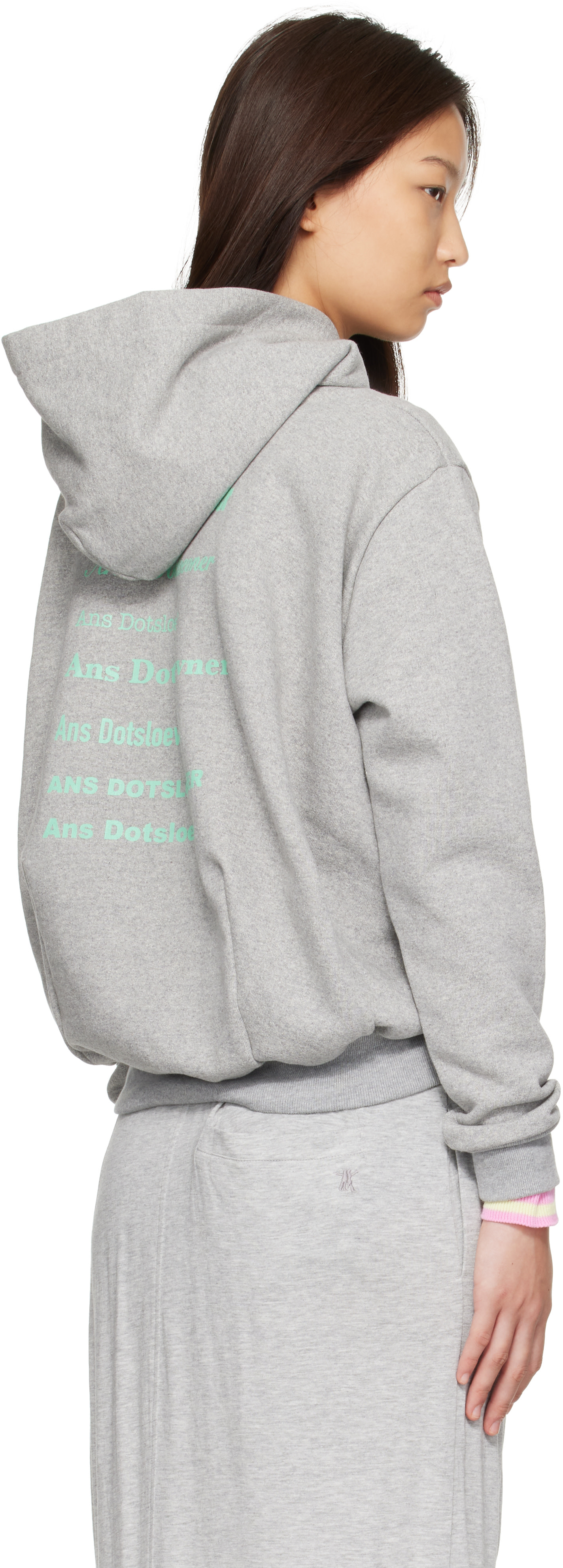 Ans Dotsloevner - Pull à capuche gris à manches bouffantes