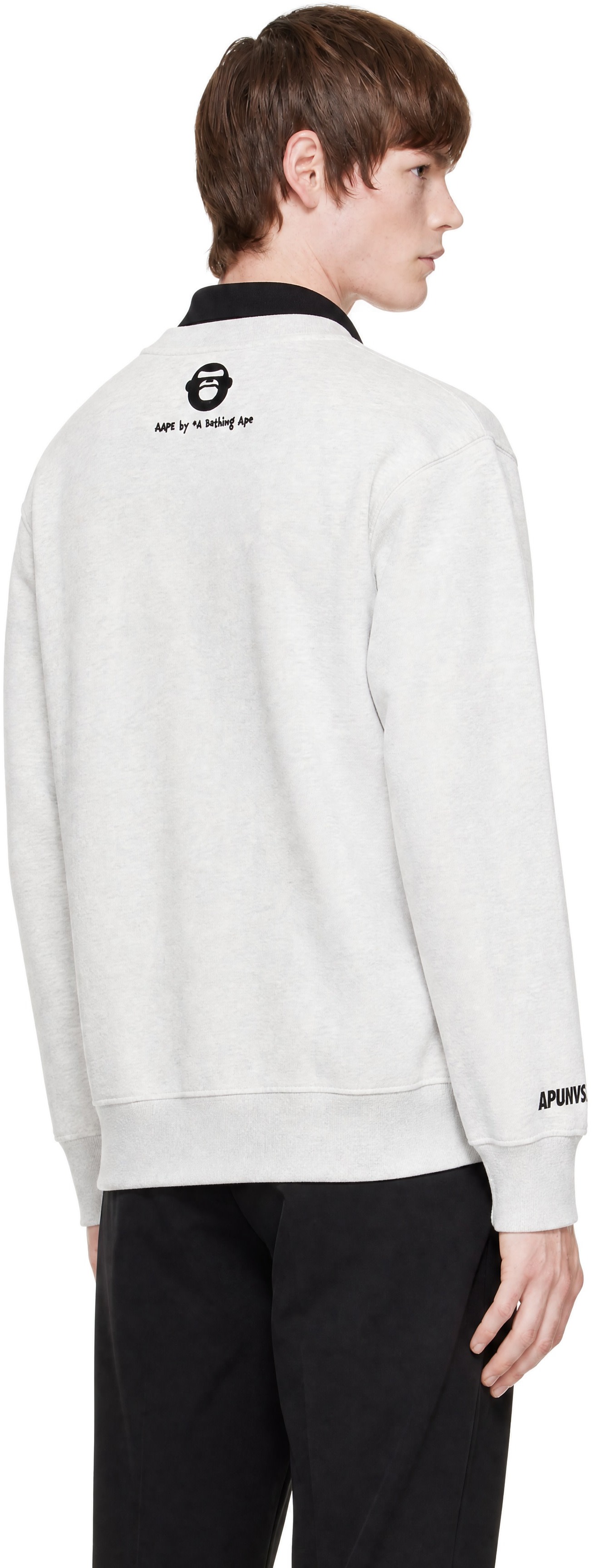 AAPE by A Bathing Ape - Pull molletonné 'AAPER' Aldo blanc cassé à logos