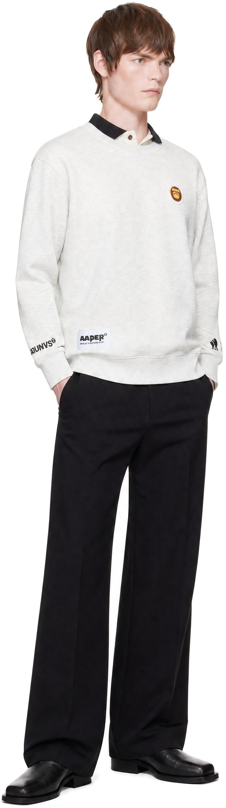 AAPE by A Bathing Ape - Pull molletonné 'AAPER' Aldo blanc cassé à logos