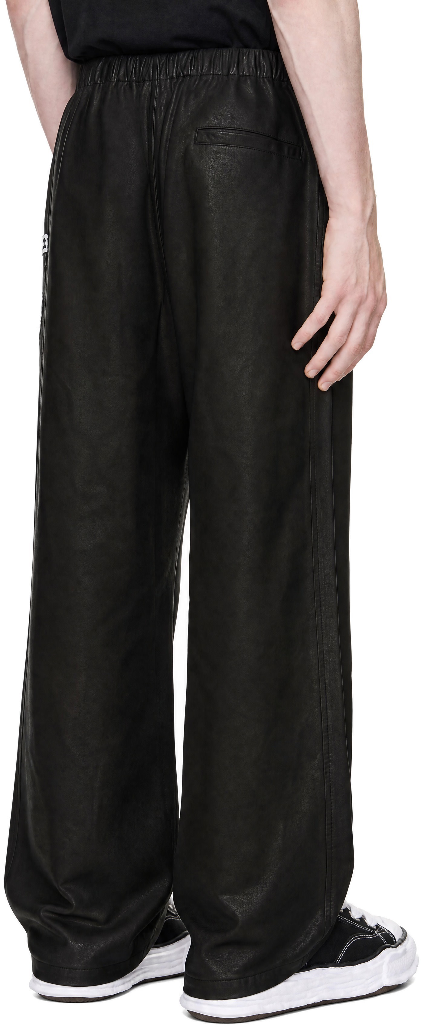 Maison MIHARA YASUHIRO: Black Coated Wide Faux-Leather Trousers