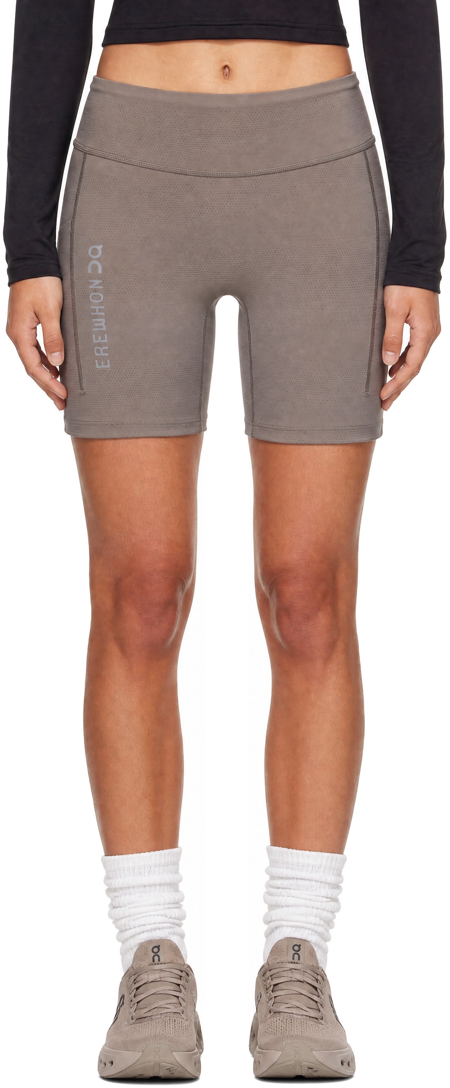 On - Short de course taupe édition Erewhon