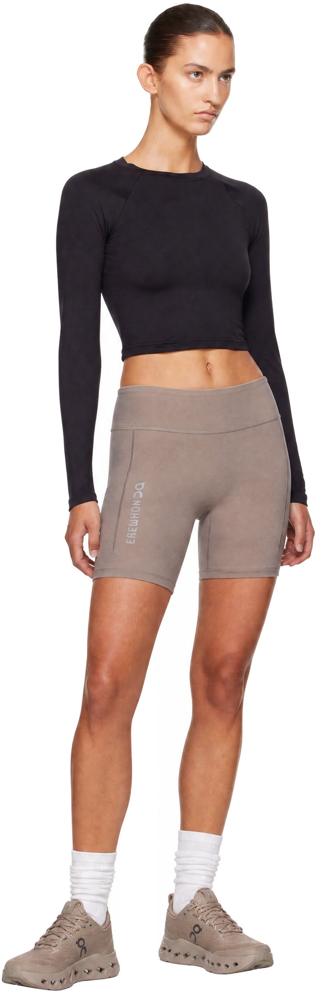 On - Short de course taupe édition Erewhon